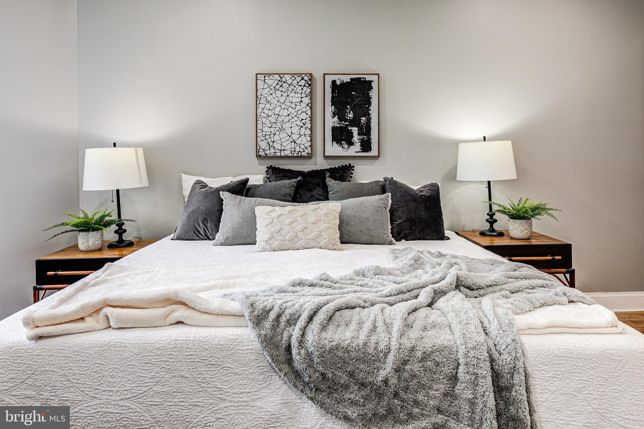 HAMPDEN HISTORIC DISTRICT - Residential