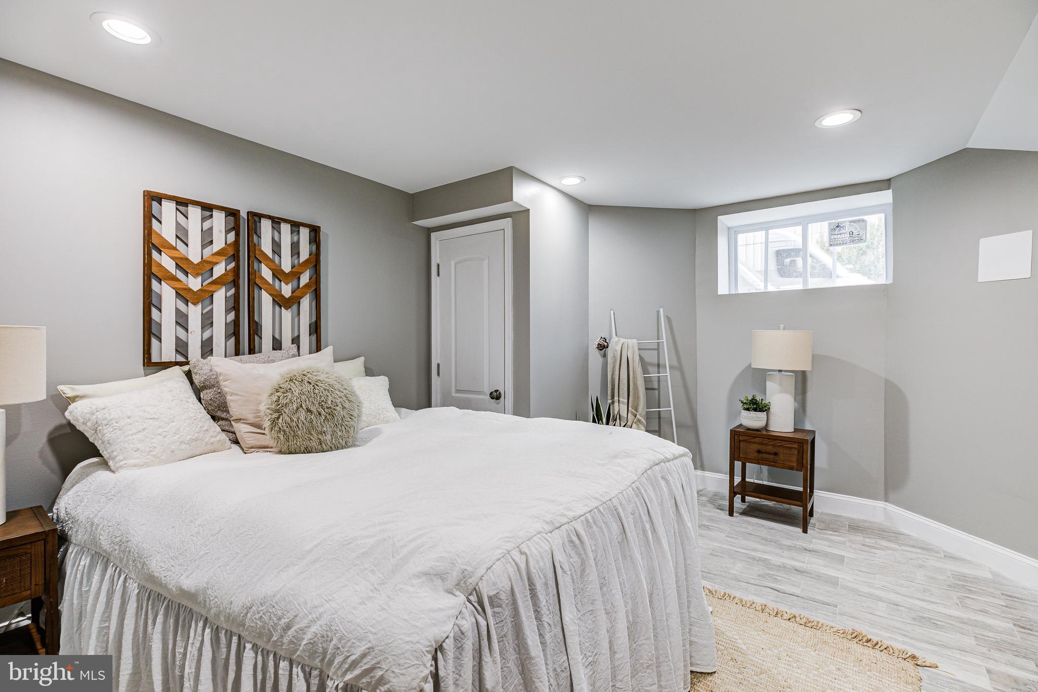 HAMPDEN HISTORIC DISTRICT - Residential