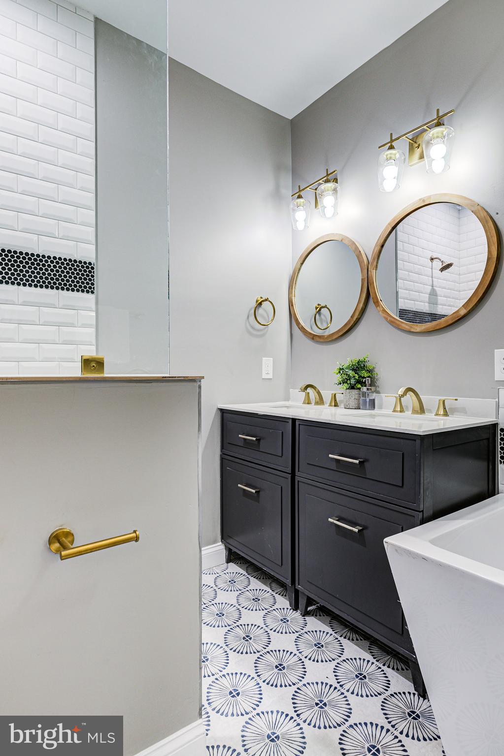 HAMPDEN HISTORIC DISTRICT - Residential