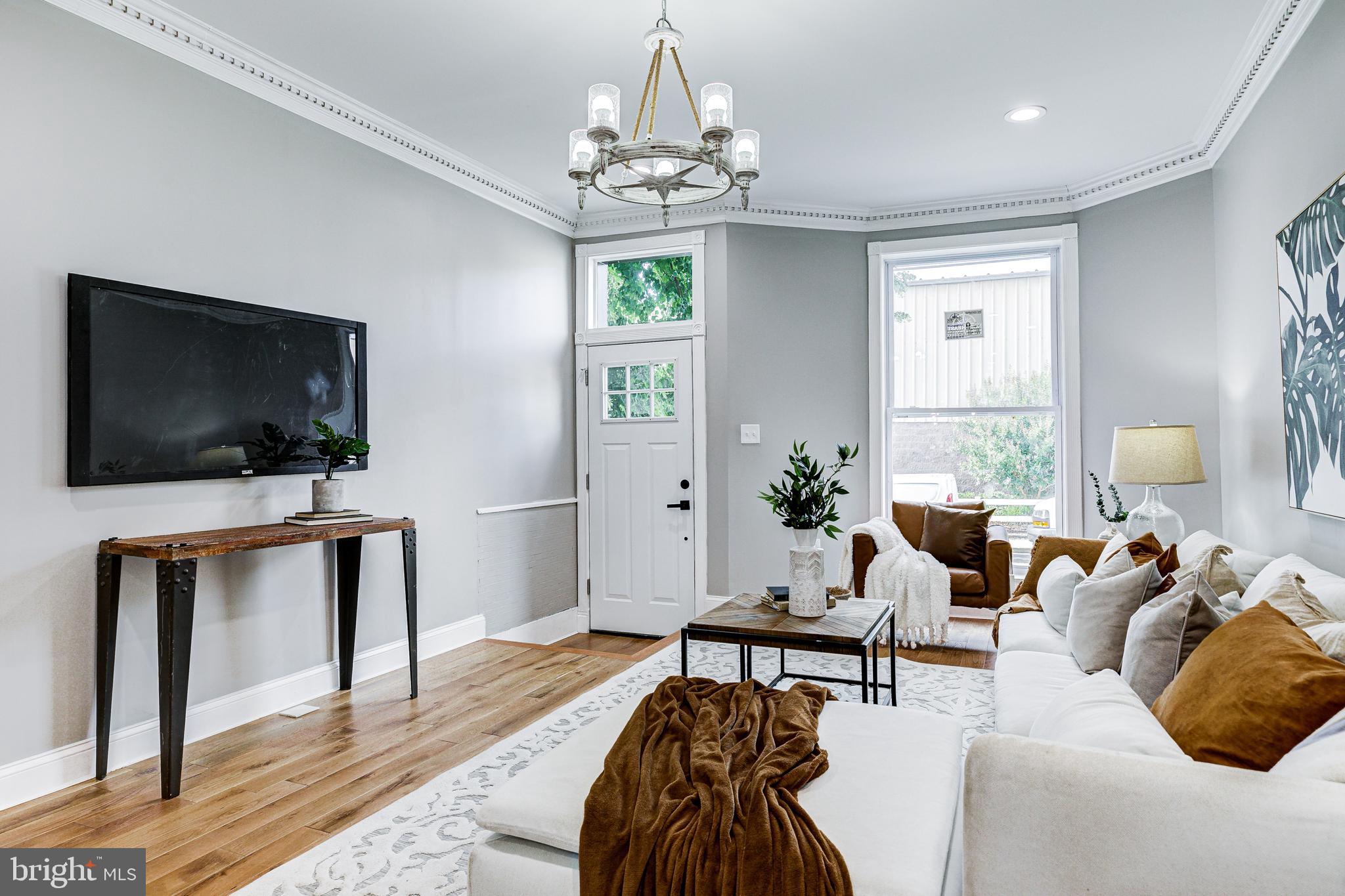 HAMPDEN HISTORIC DISTRICT - Residential