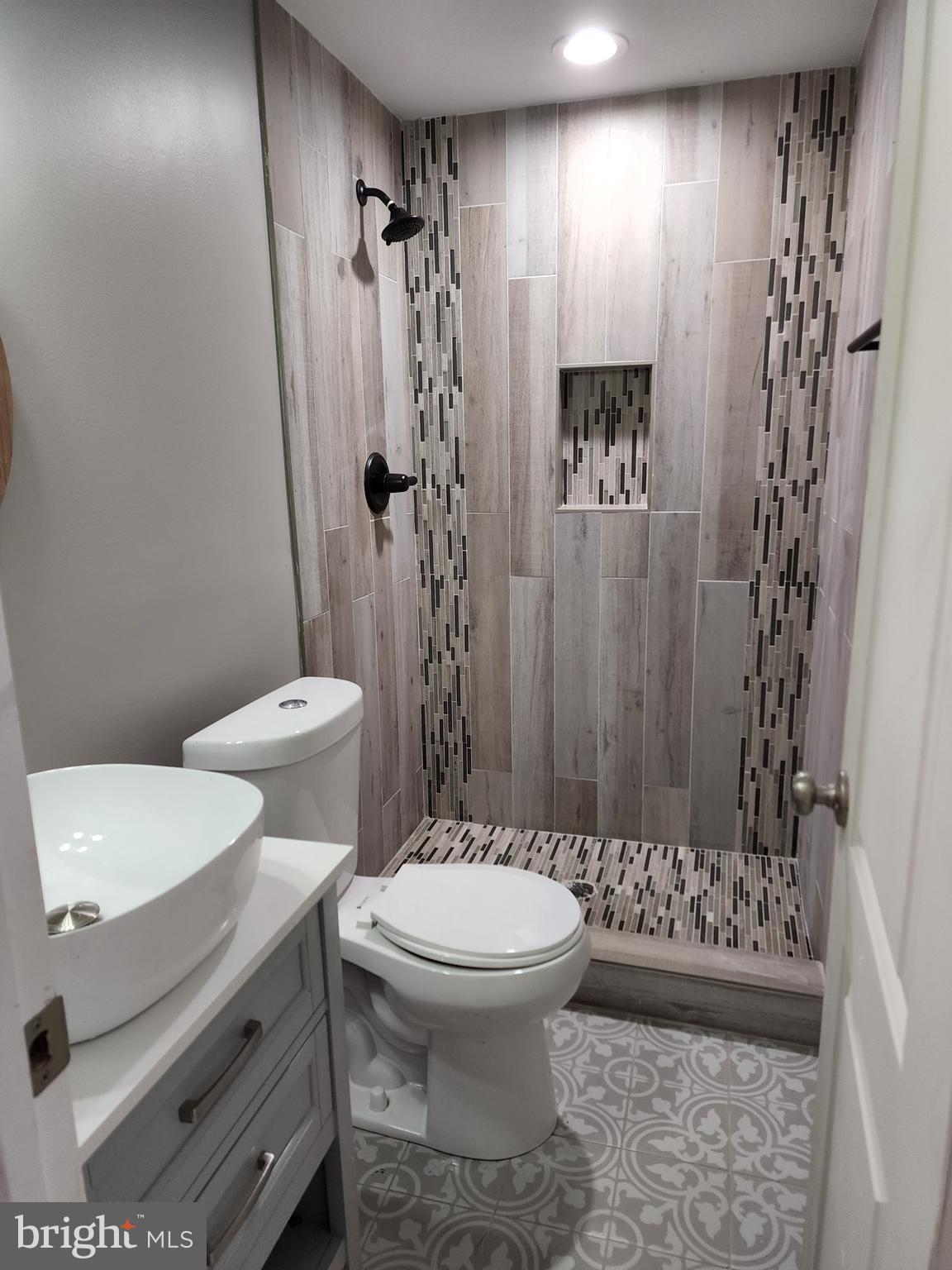 HAMPDEN HISTORIC DISTRICT - Residential