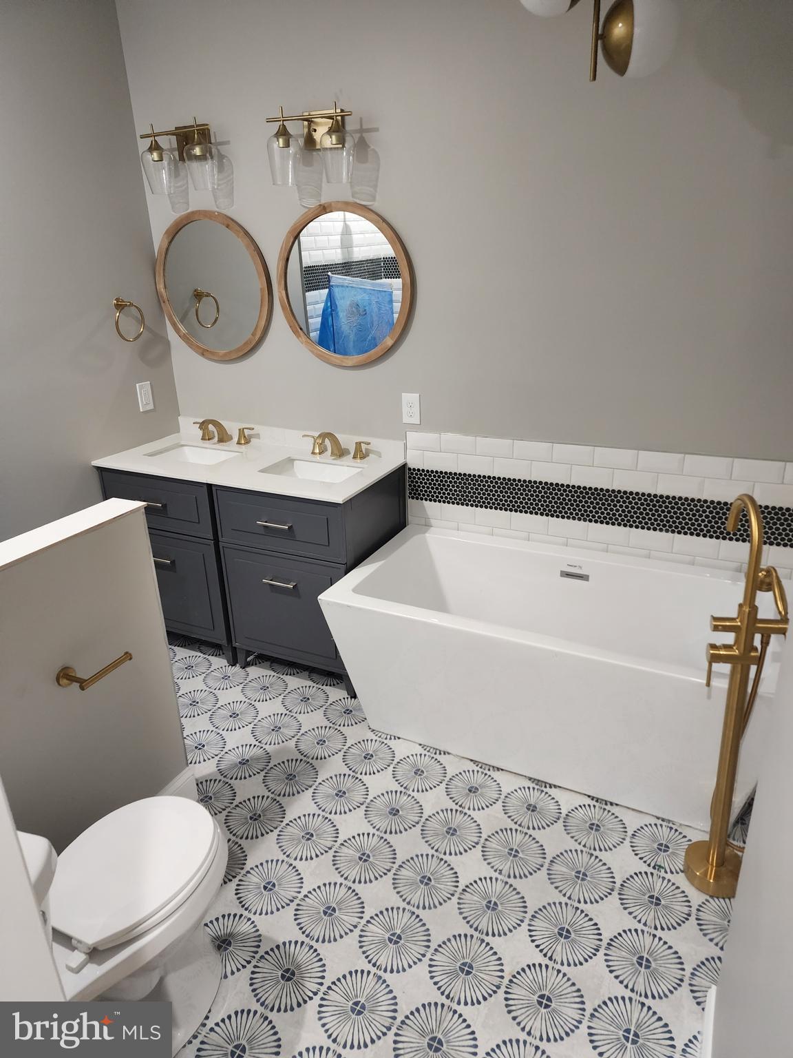 HAMPDEN HISTORIC DISTRICT - Residential