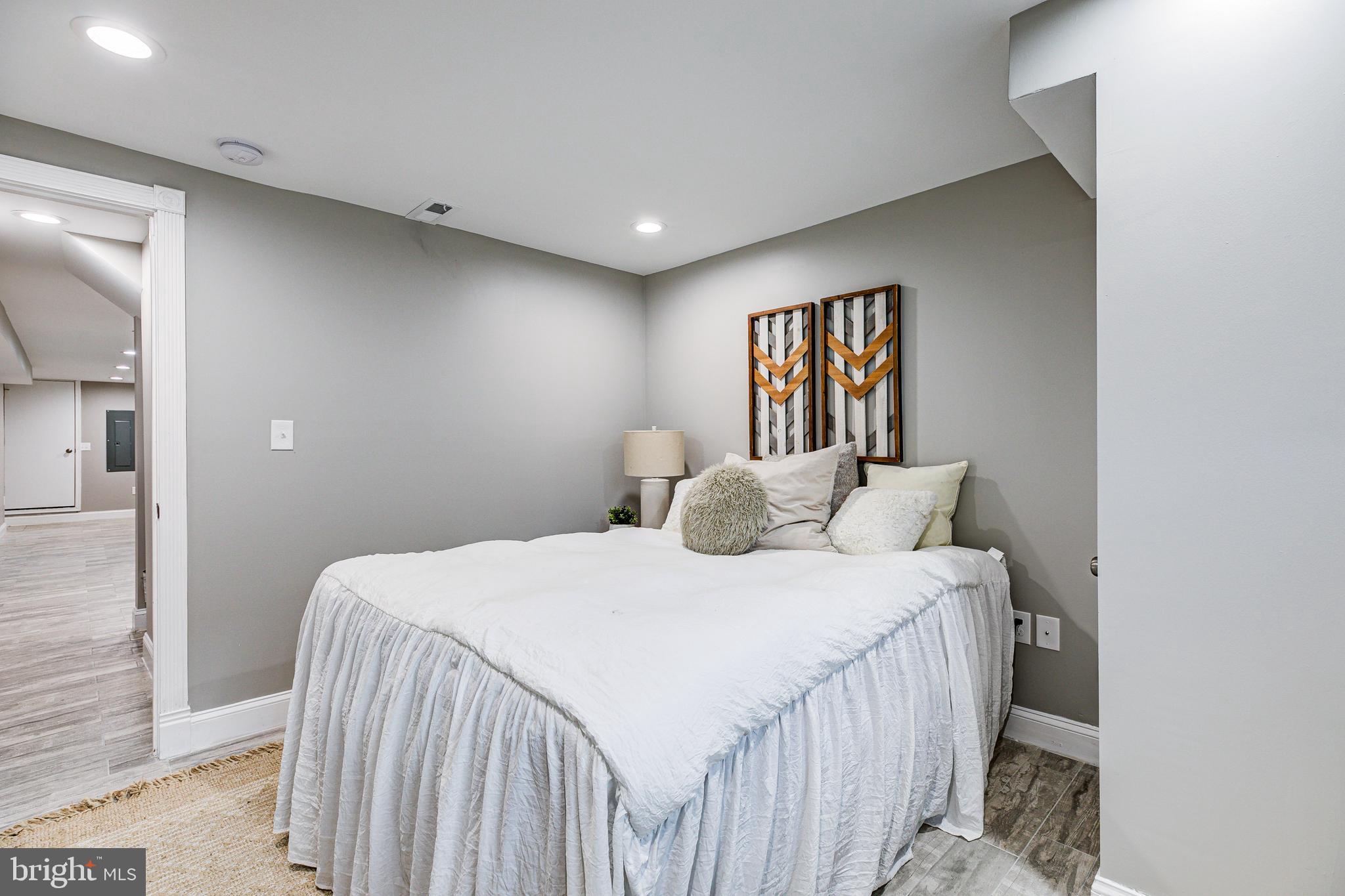 HAMPDEN HISTORIC DISTRICT - Residential