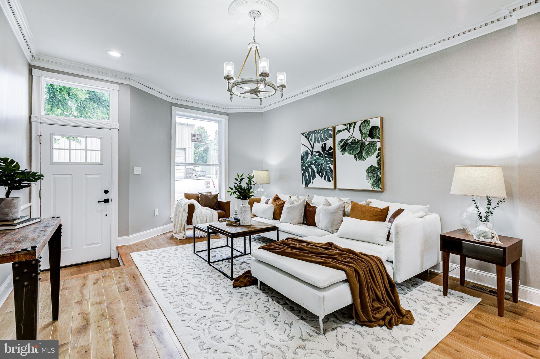 HAMPDEN HISTORIC DISTRICT - Residential