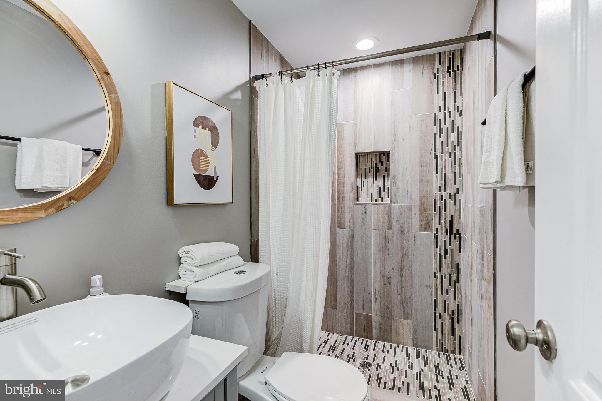 HAMPDEN HISTORIC DISTRICT - Residential