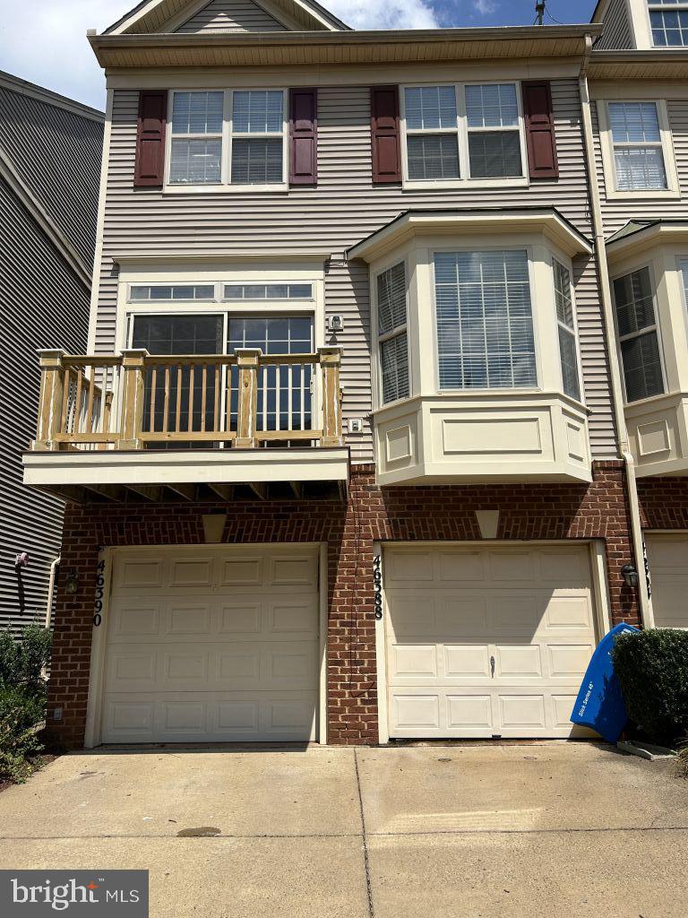Located in the heart of Sterling just off Route 7 / Leesburg Pike between Cascades Blvd & Potomac View
Road with convenient access to major roadways, local shopping and dining options, IAD, Metro Rail and
Silver Line. Courtland at Cascades offers a private retreat combined with a neighborly feel. The Main
Level interior has an open-concept layout with updated kitchen, stainless steel appliances, granite
countertops, hardwood flooring and double glass sliding doors opening to a sitting balcony offering natural
light and fresh air. The Upper Level includes two bedrooms and two full baths. The Primary Bedroom has
a vaulted ceiling, two closets and ensuite bathroom with upgraded console and large shower.