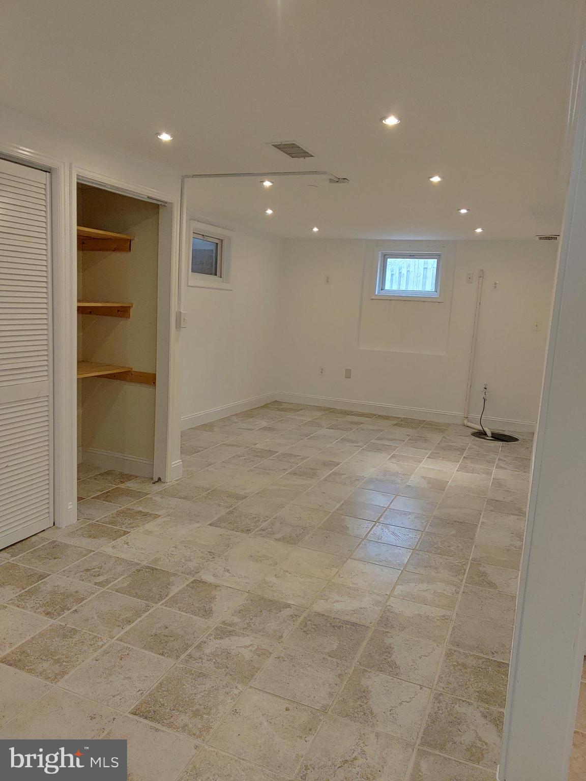 FAIRVIEW - Residential Lease