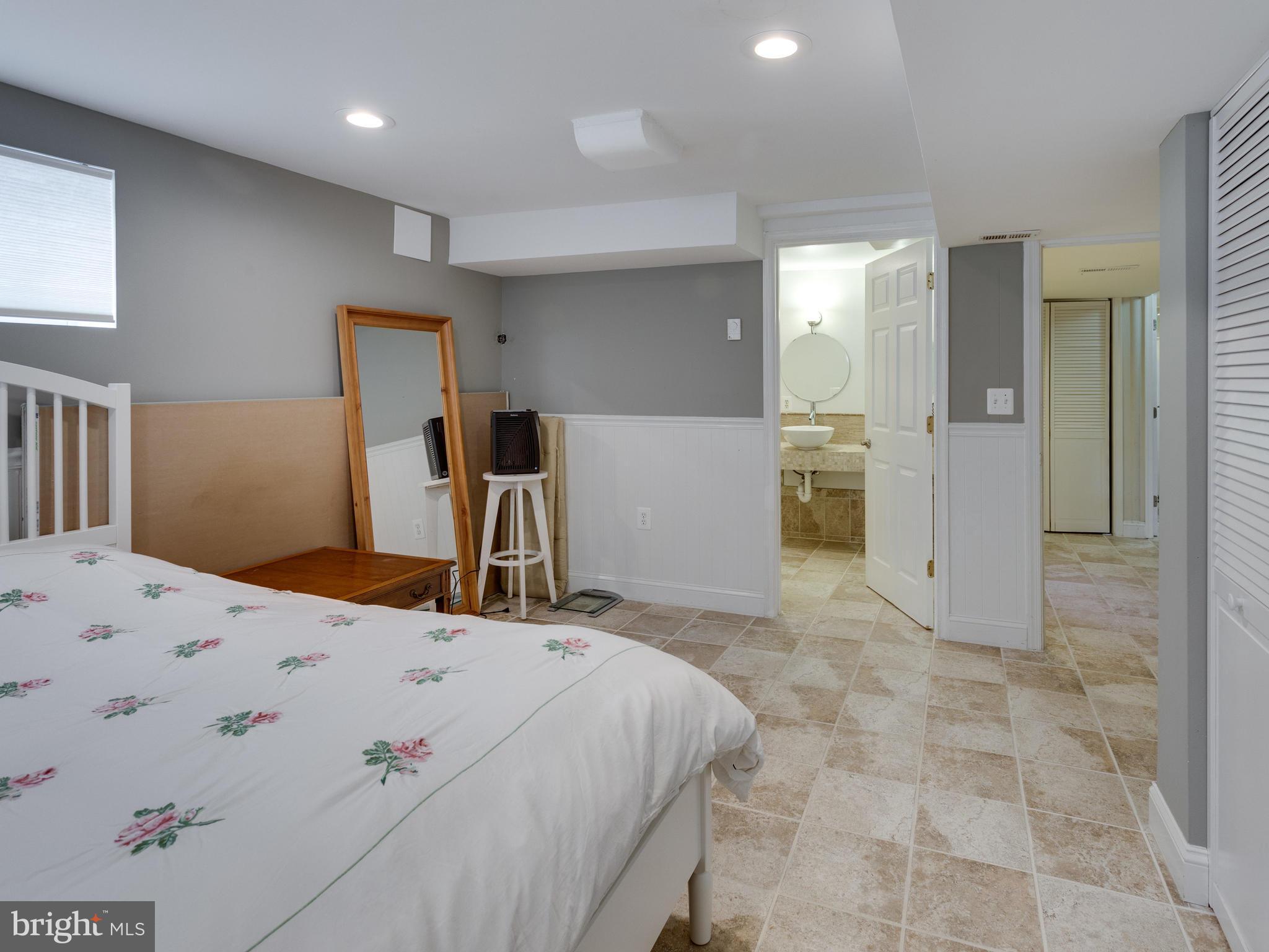 FAIRVIEW - Residential Lease