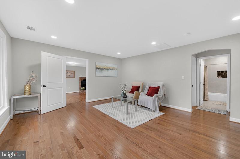 CHURCHTON - Residential