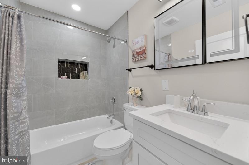 CHURCHTON - Residential