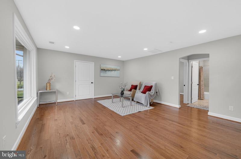 CHURCHTON - Residential