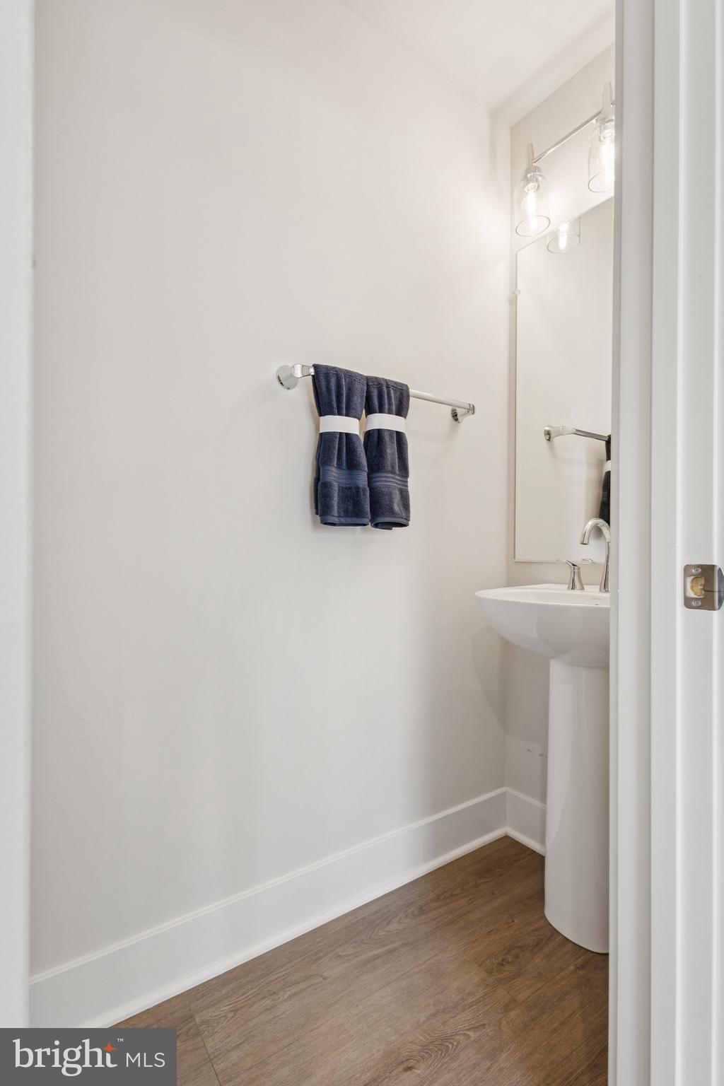 INNOVATION TOWN CENTER - Residential