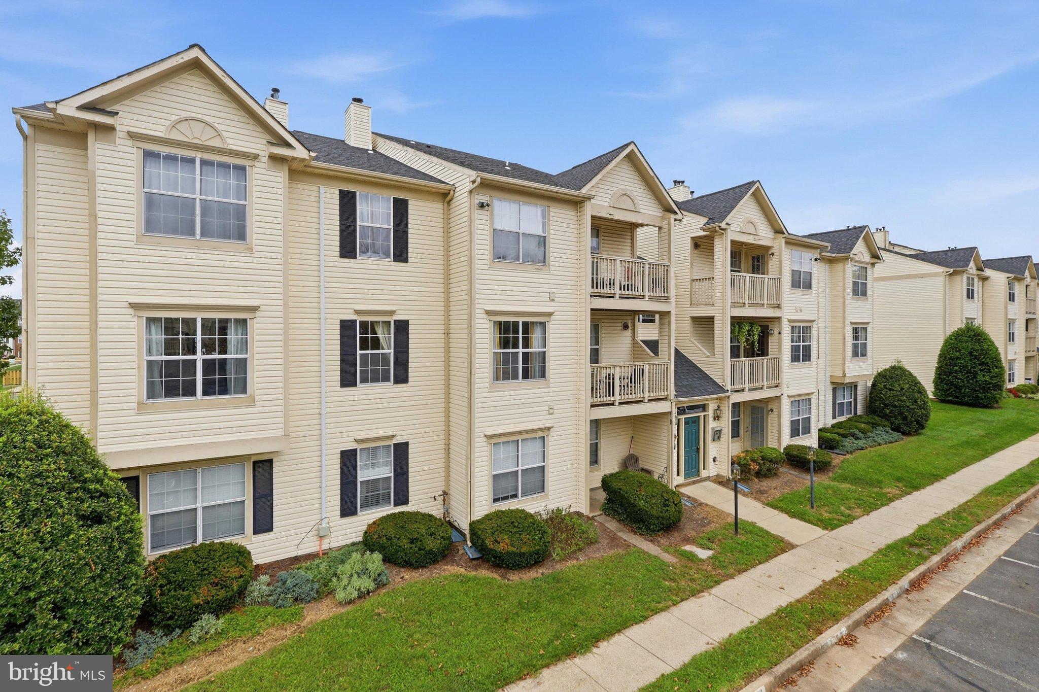 11006 KOMAN CIRCLE 201