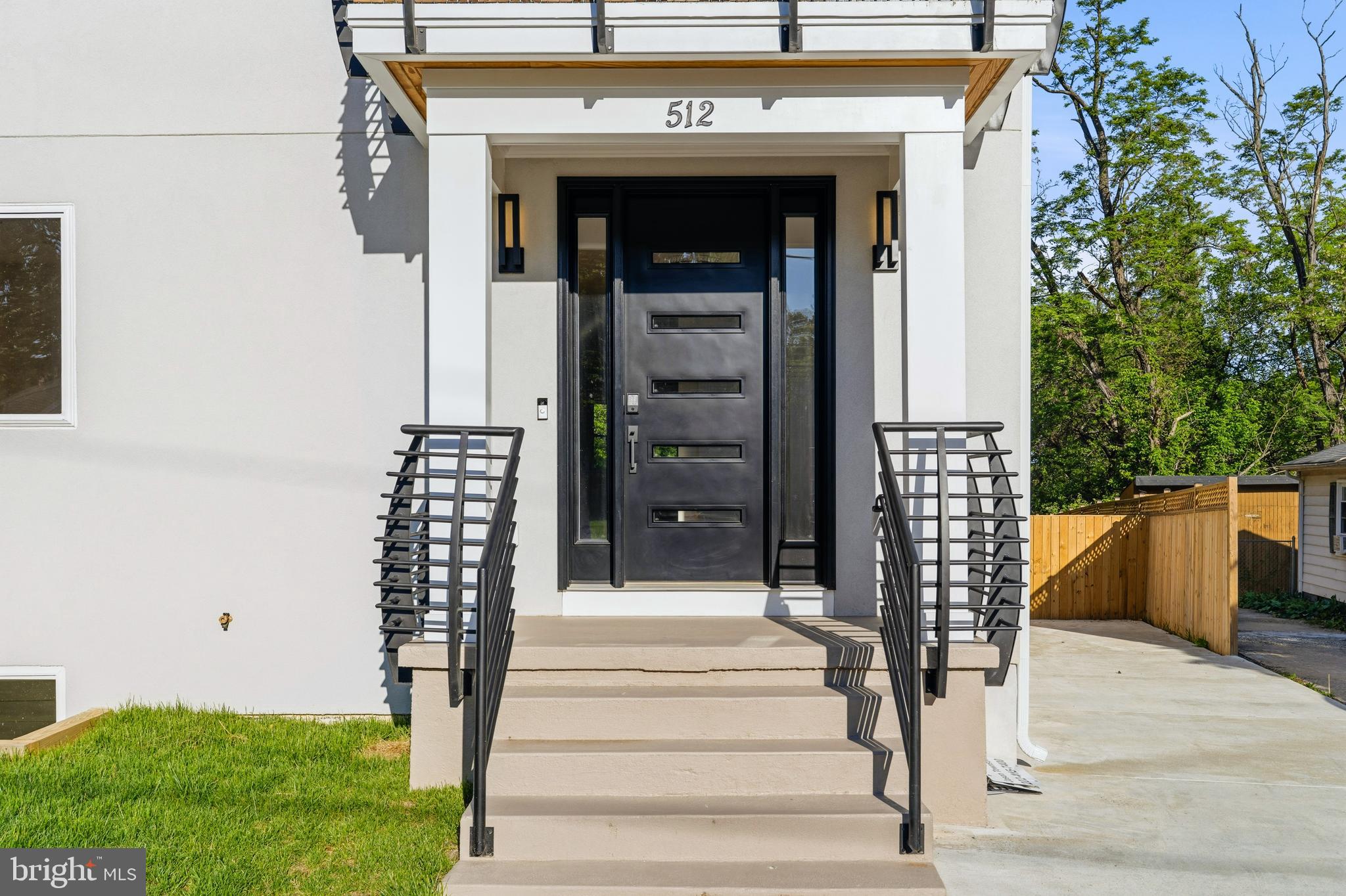 512 BICKFORD AVENUE