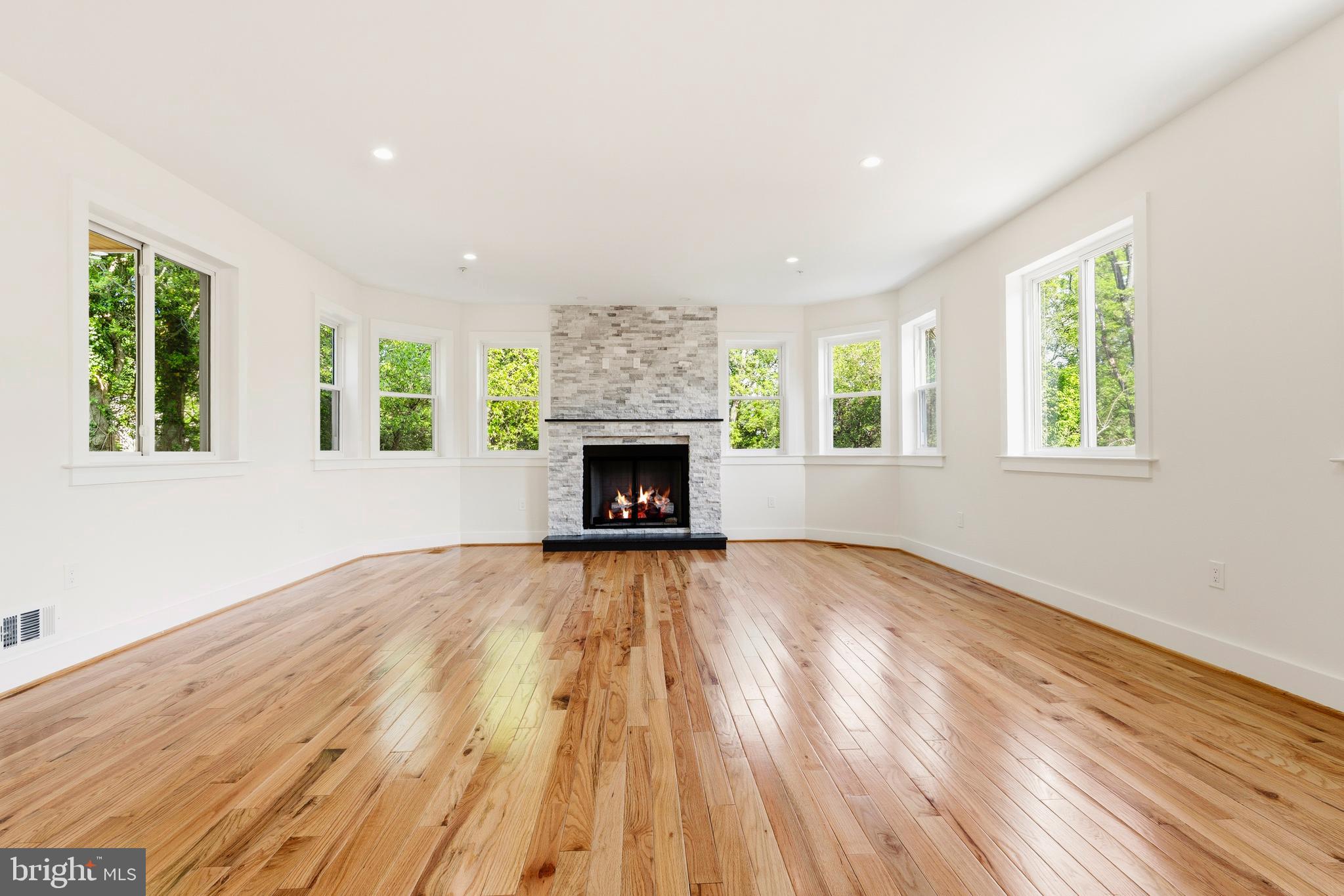 PT ROCKVILLE TWN RES 1 - Residential