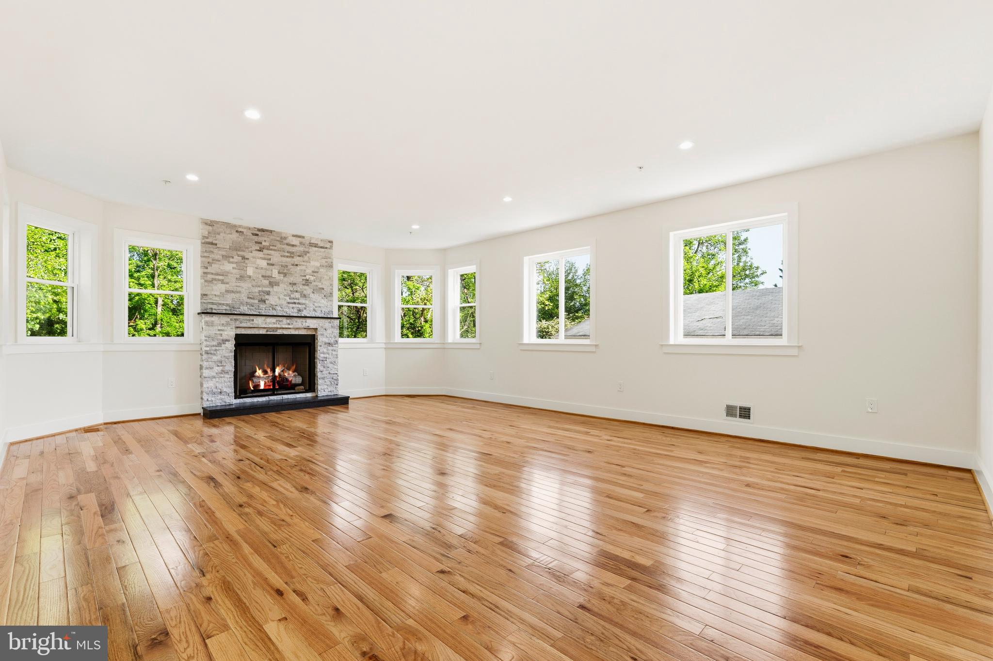 PT ROCKVILLE TWN RES 1 - Residential