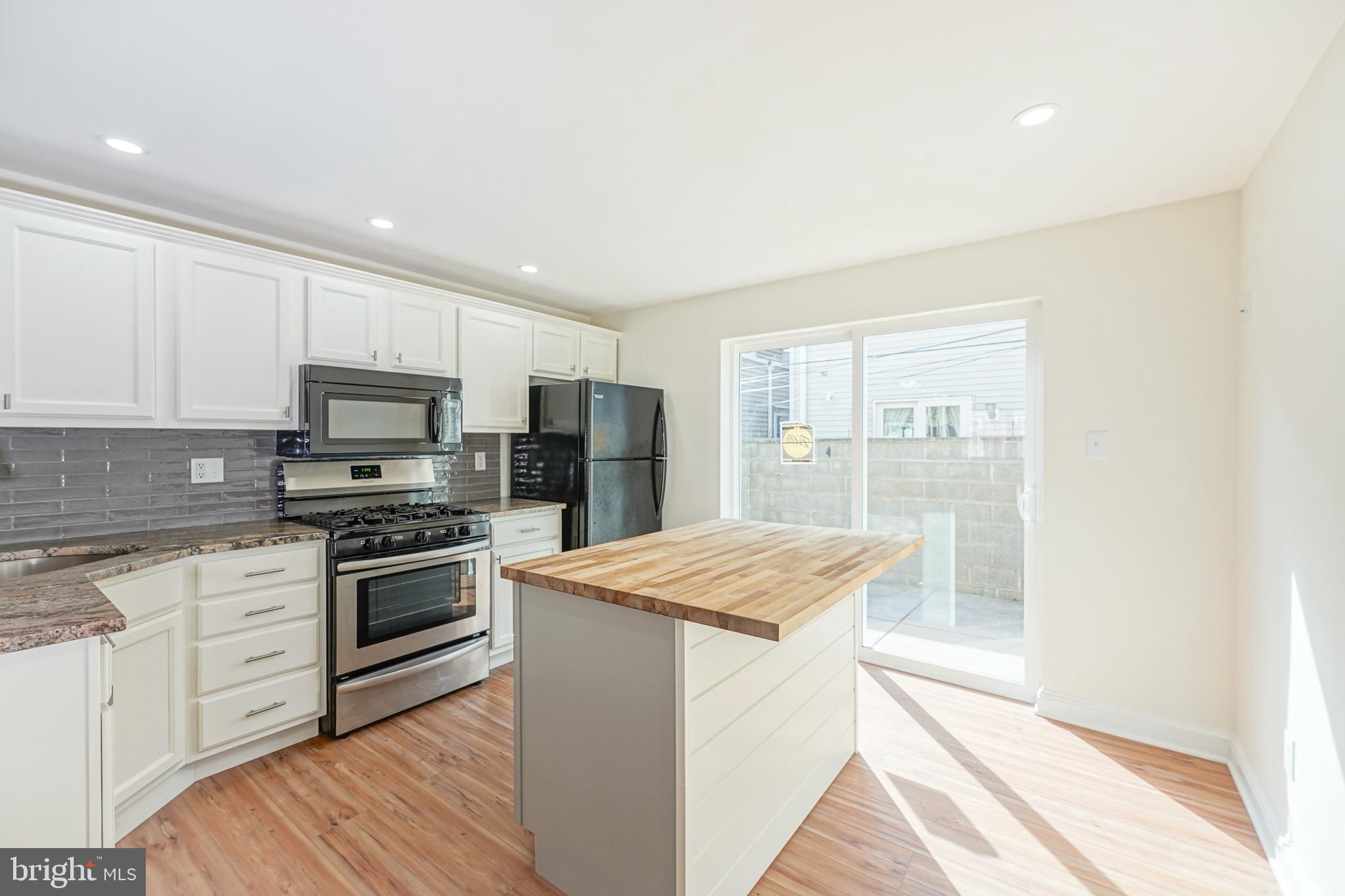 WHITMAN - Residential