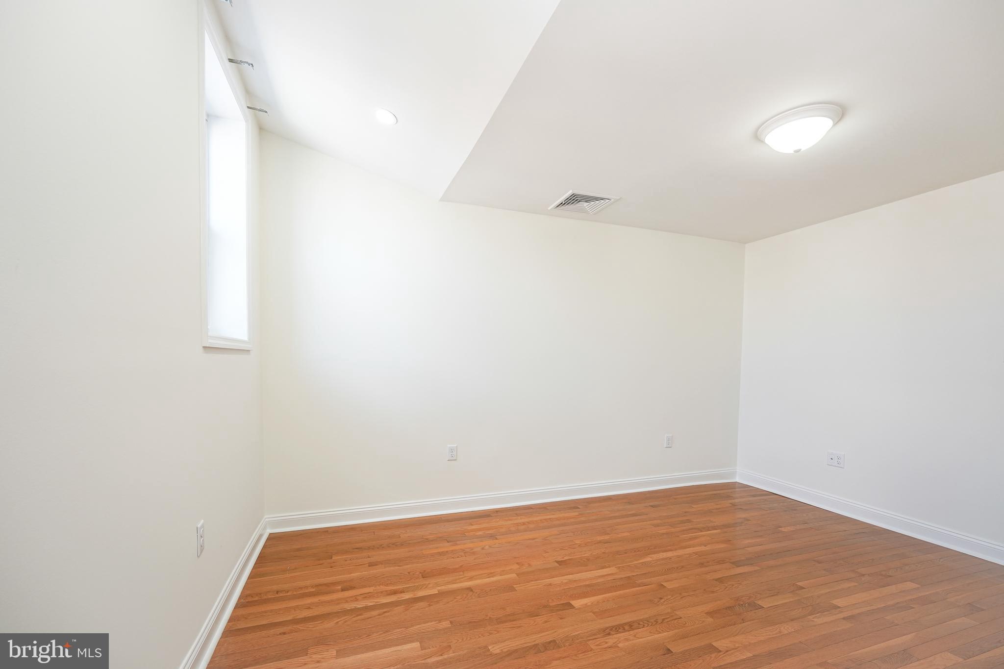 WHITMAN - Residential