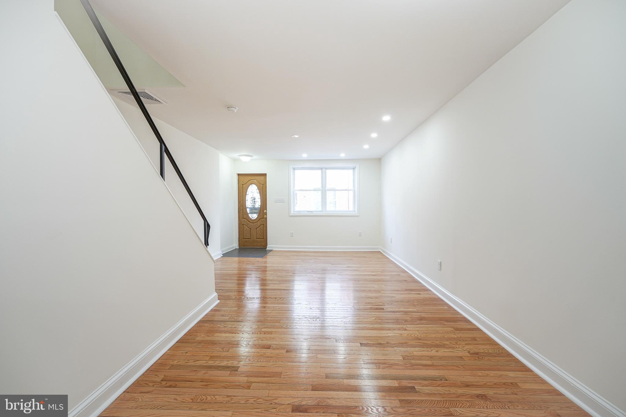 WHITMAN - Residential