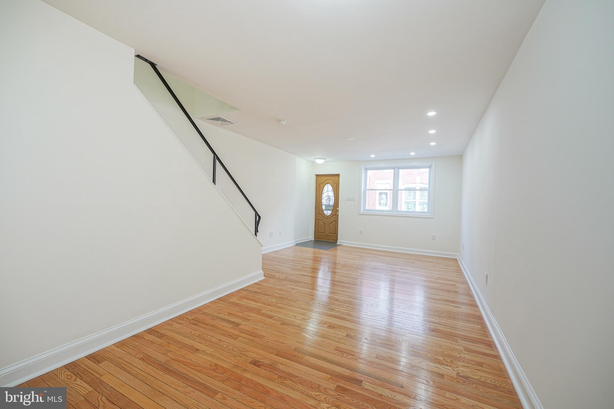 WHITMAN - Residential