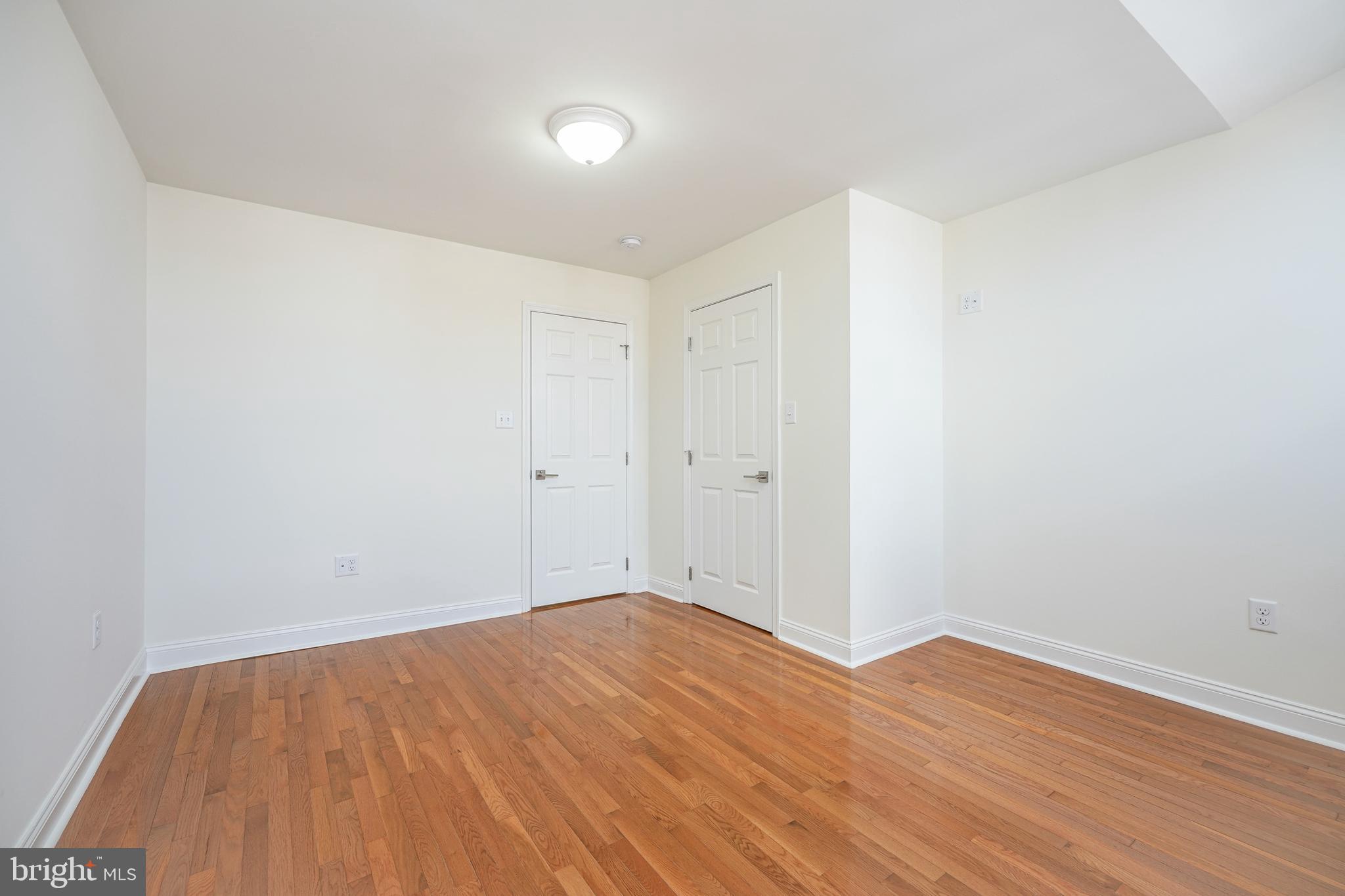 WHITMAN - Residential