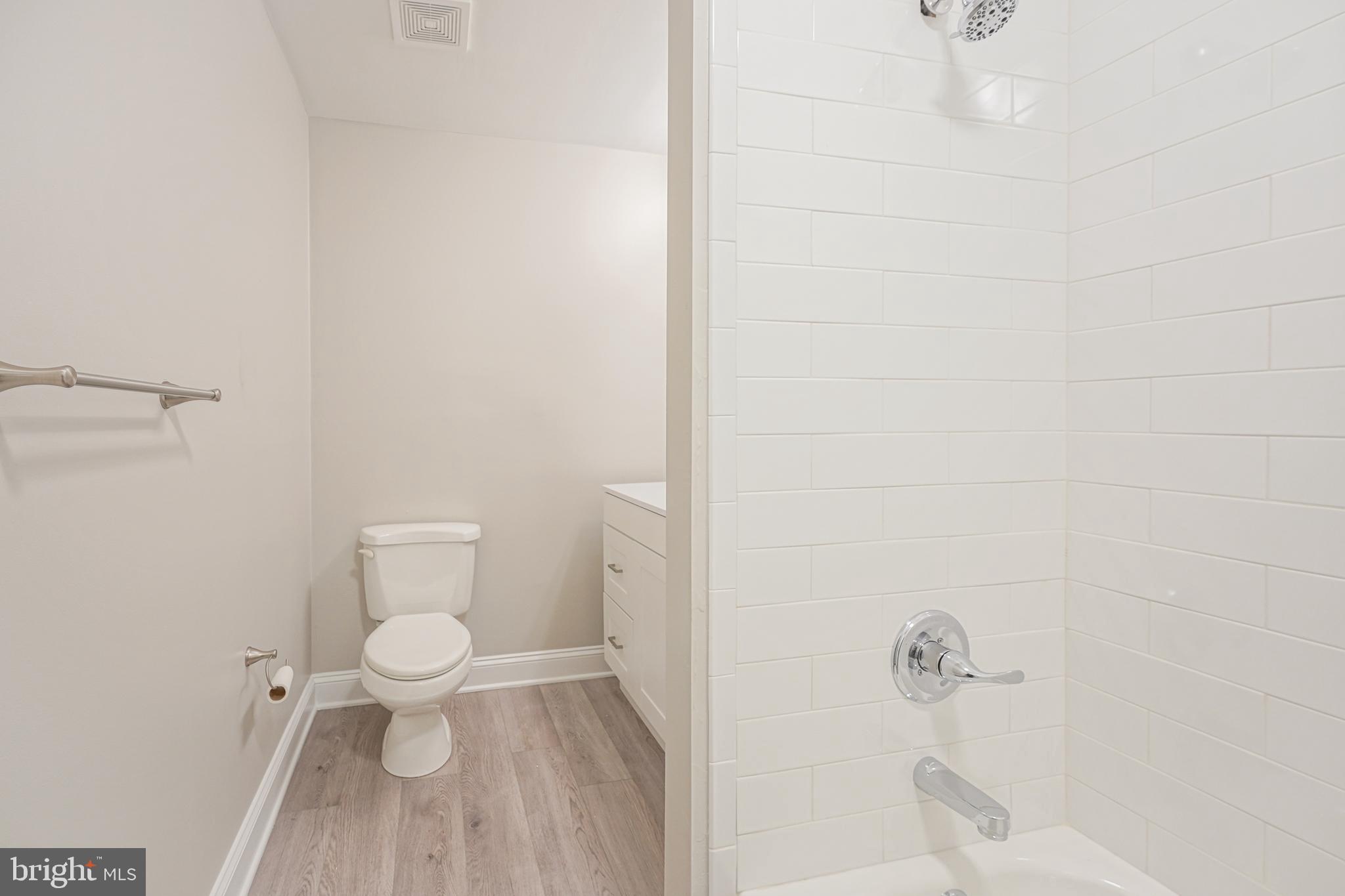 WHITMAN - Residential