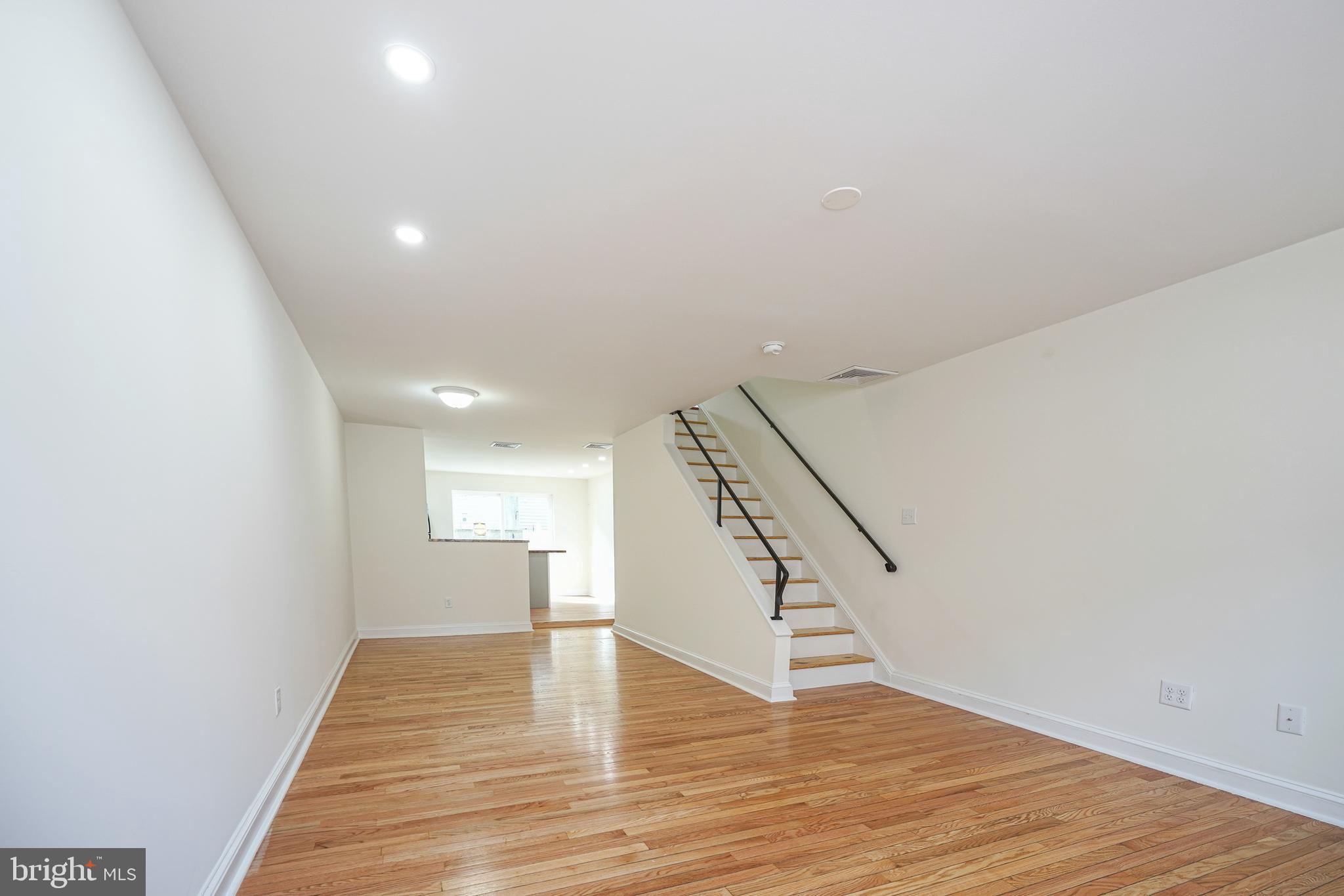 WHITMAN - Residential