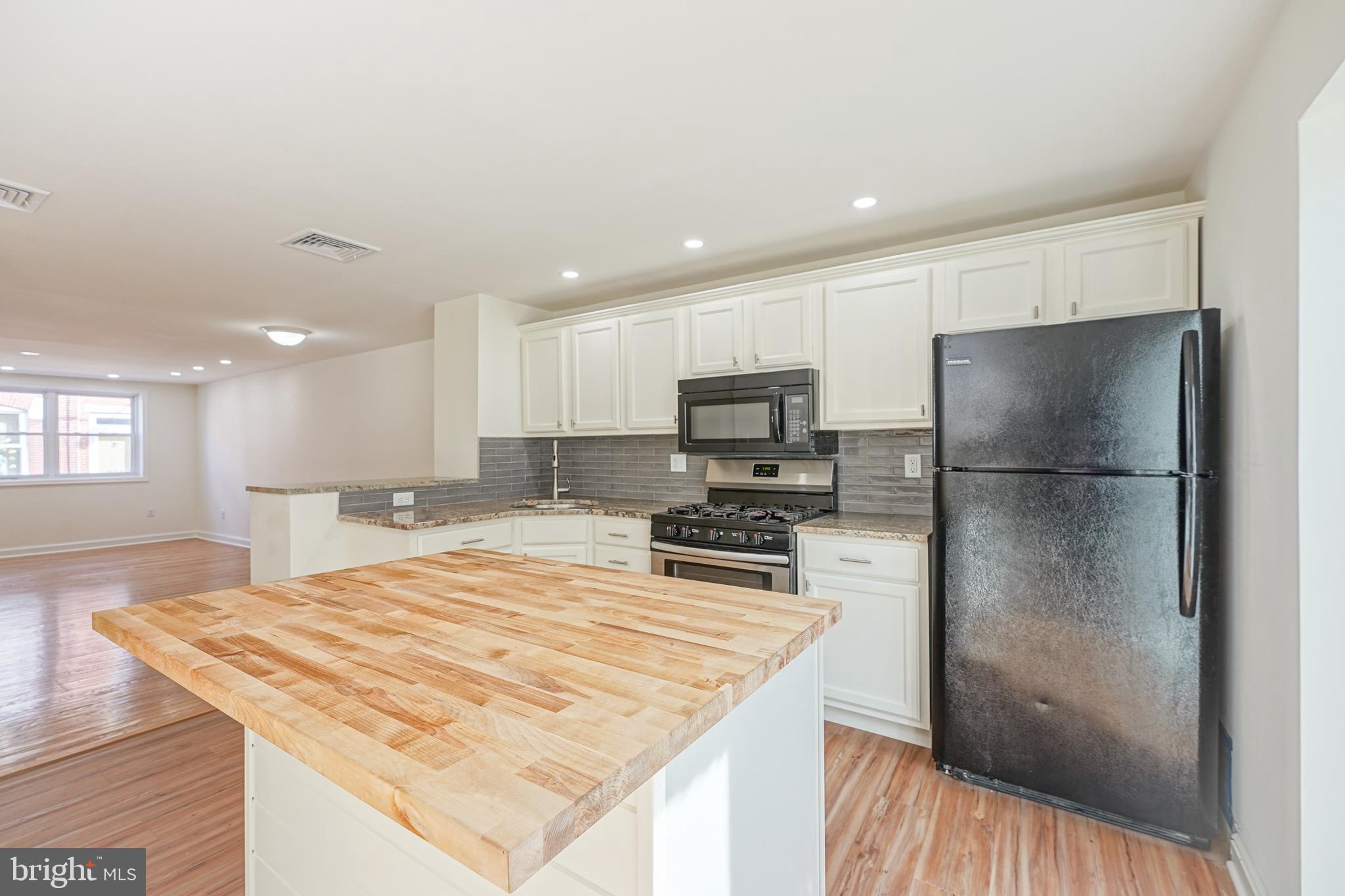 WHITMAN - Residential