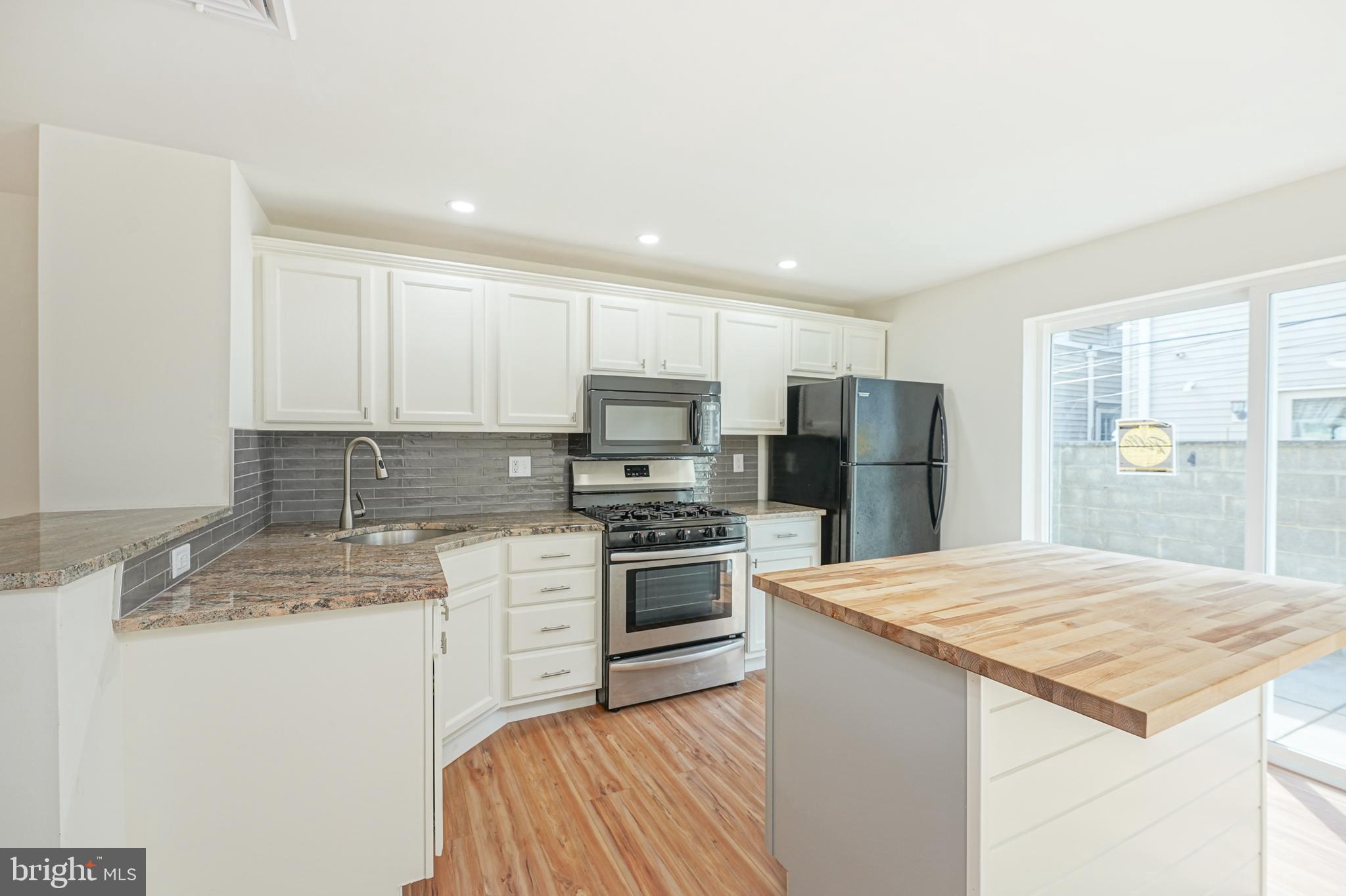 WHITMAN - Residential