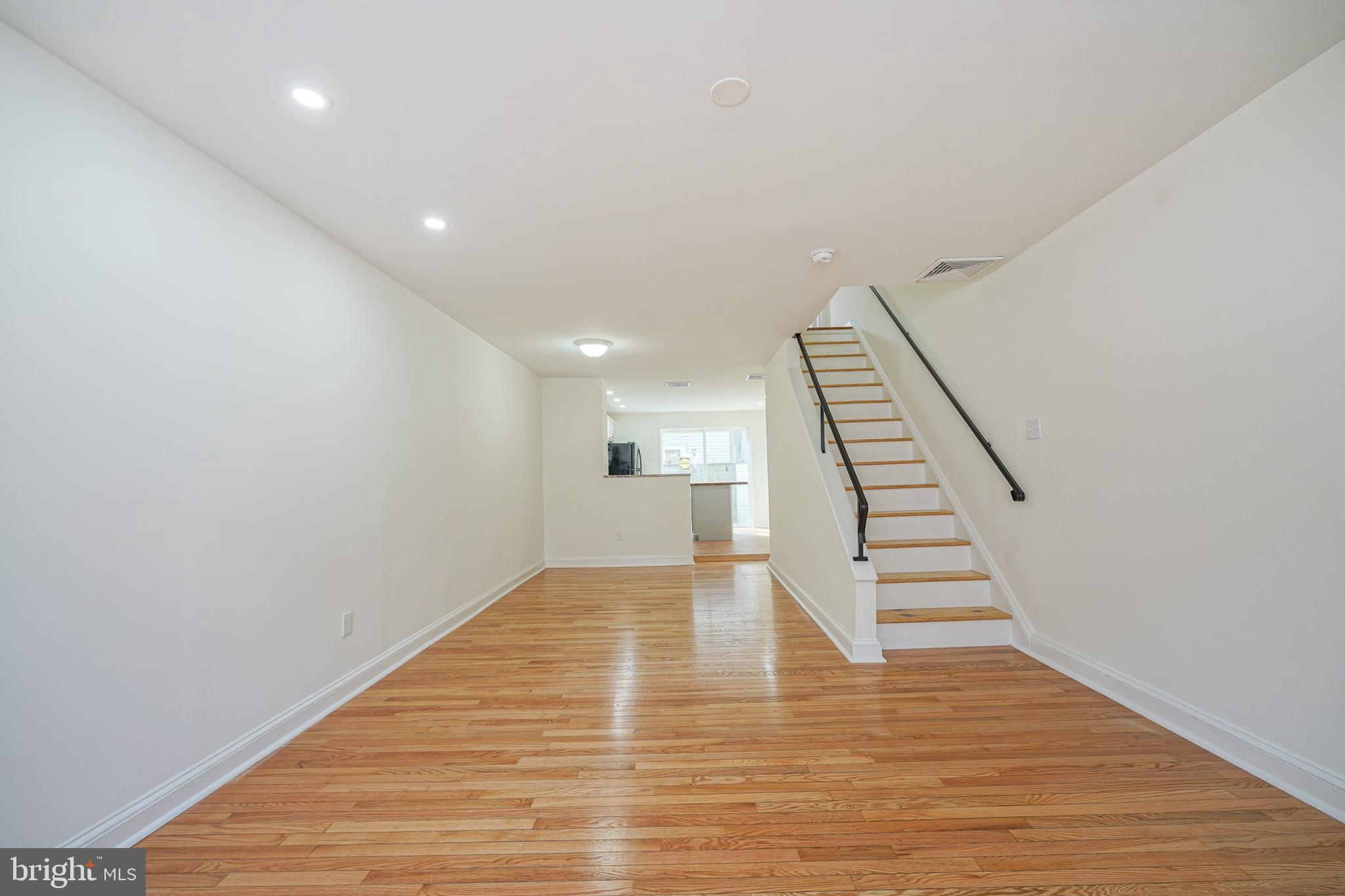 WHITMAN - Residential