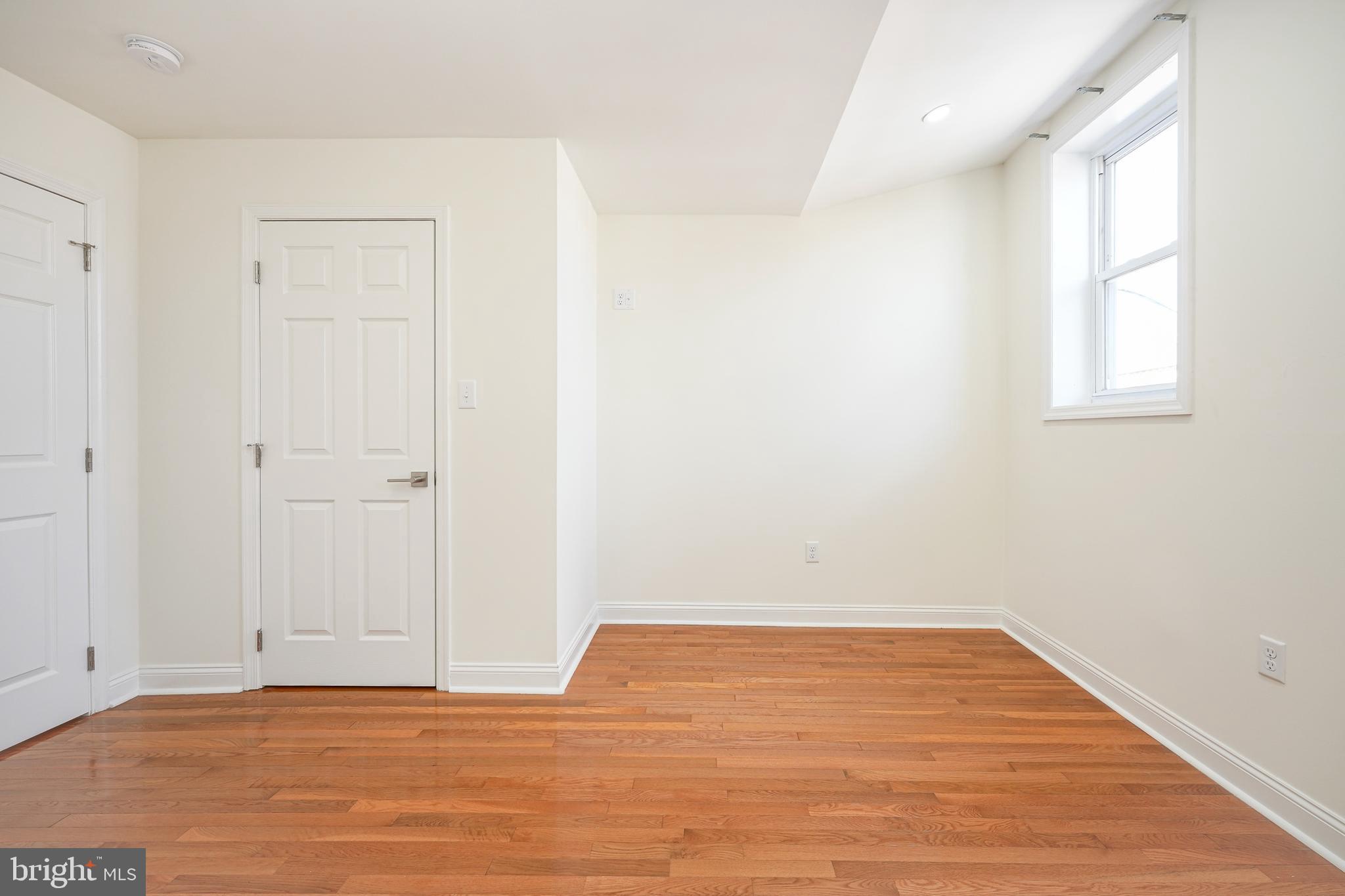 WHITMAN - Residential