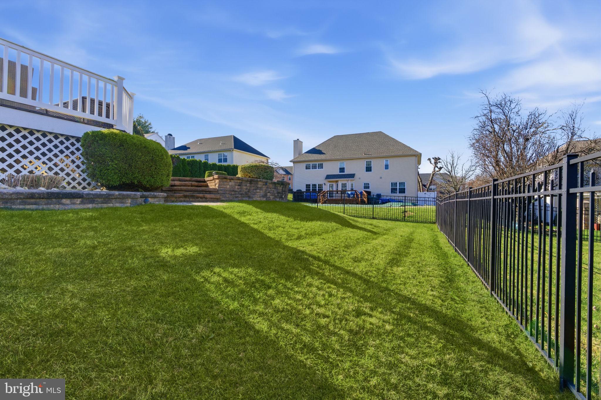 IDLEWOOD - Residential