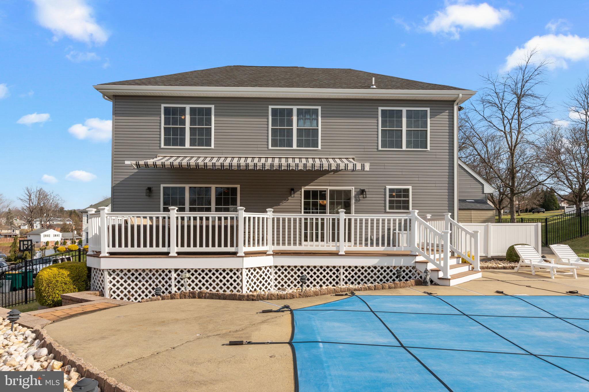 IDLEWOOD - Residential