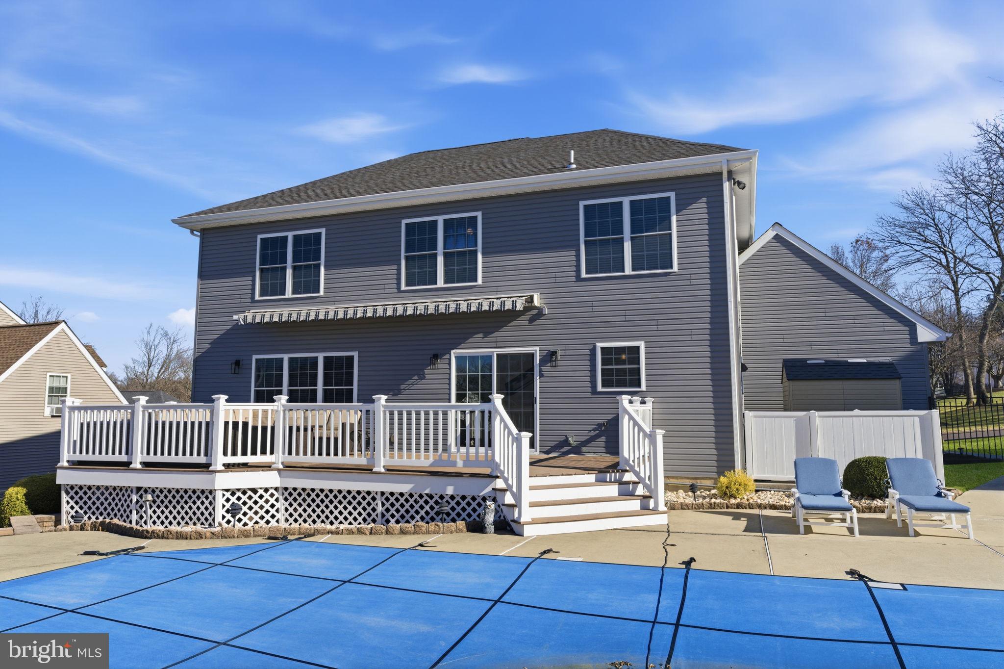 IDLEWOOD - Residential