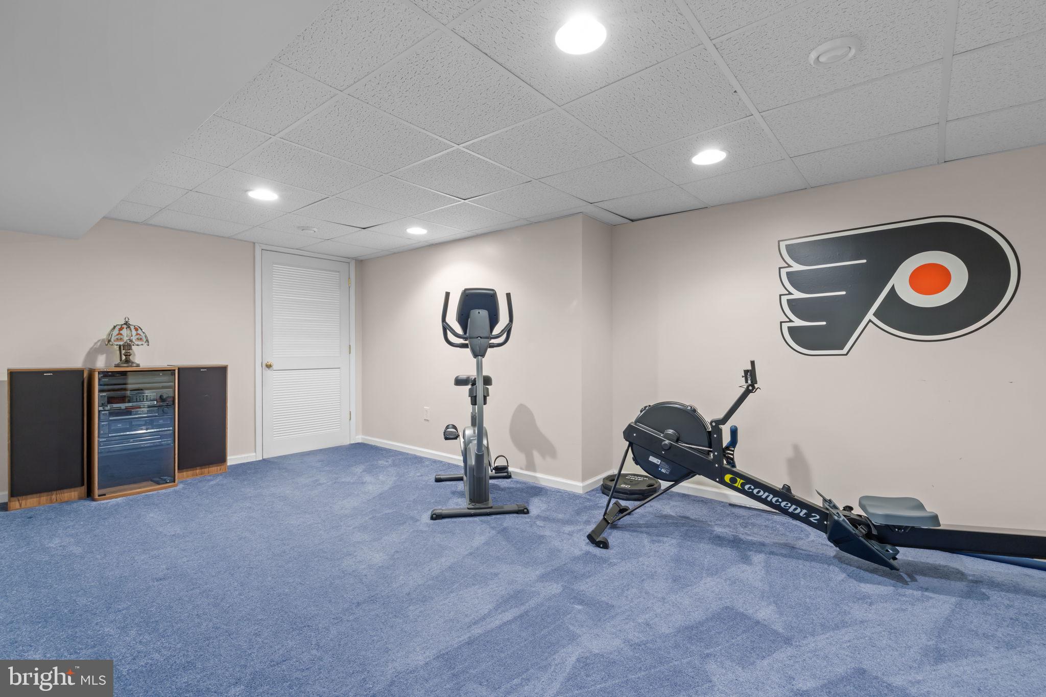 IDLEWOOD - Residential