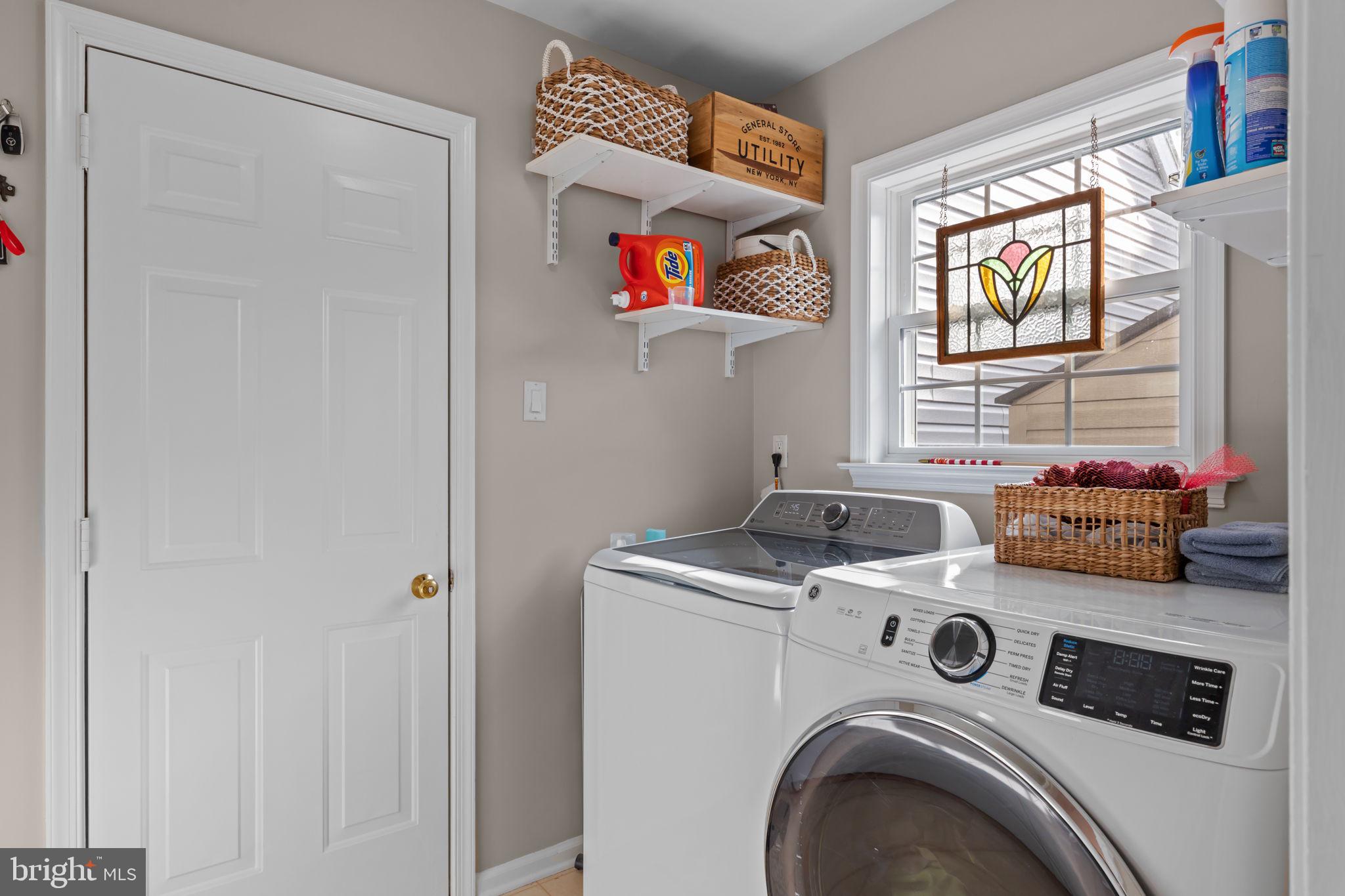 IDLEWOOD - Residential