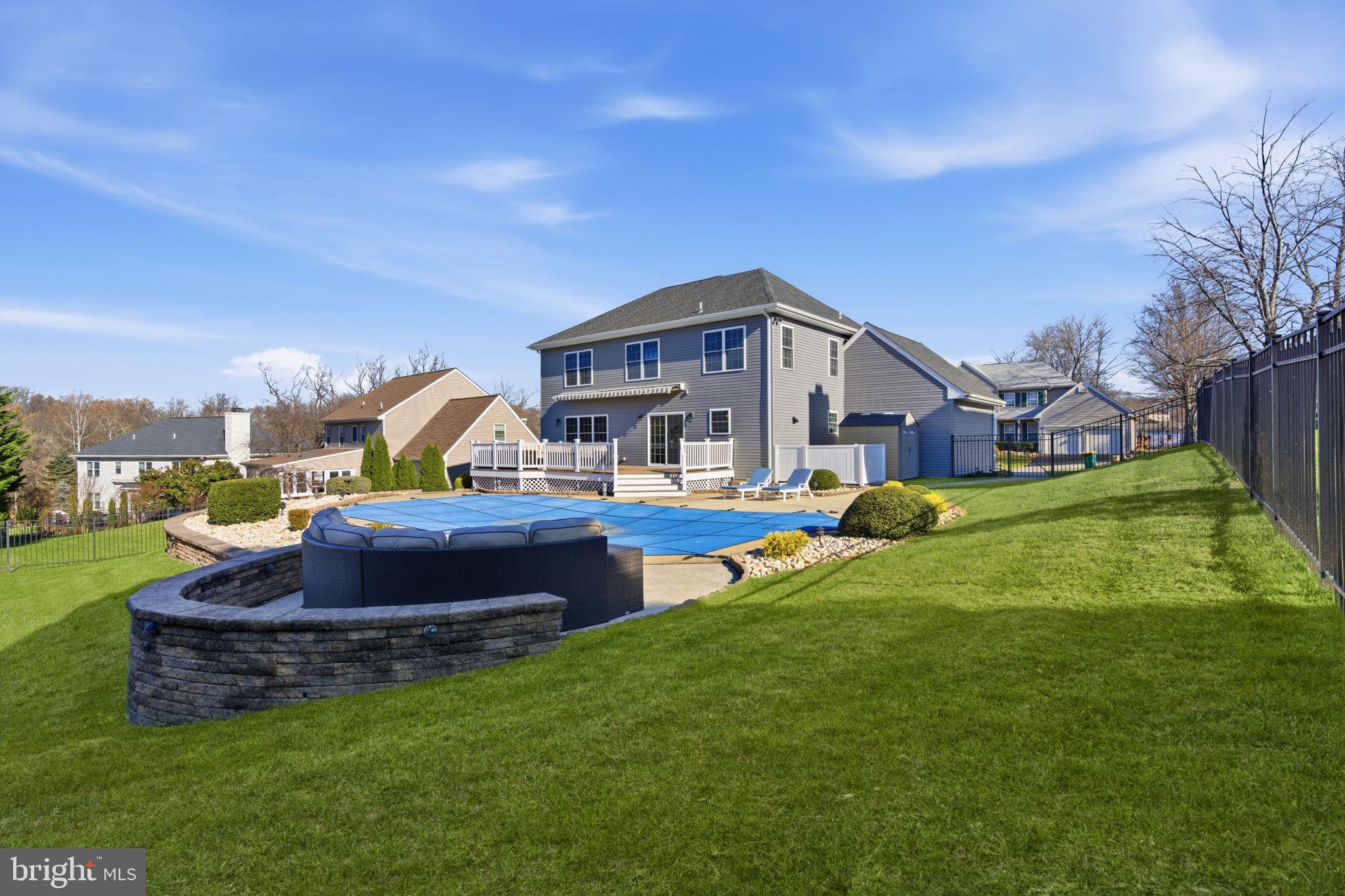 IDLEWOOD - Residential