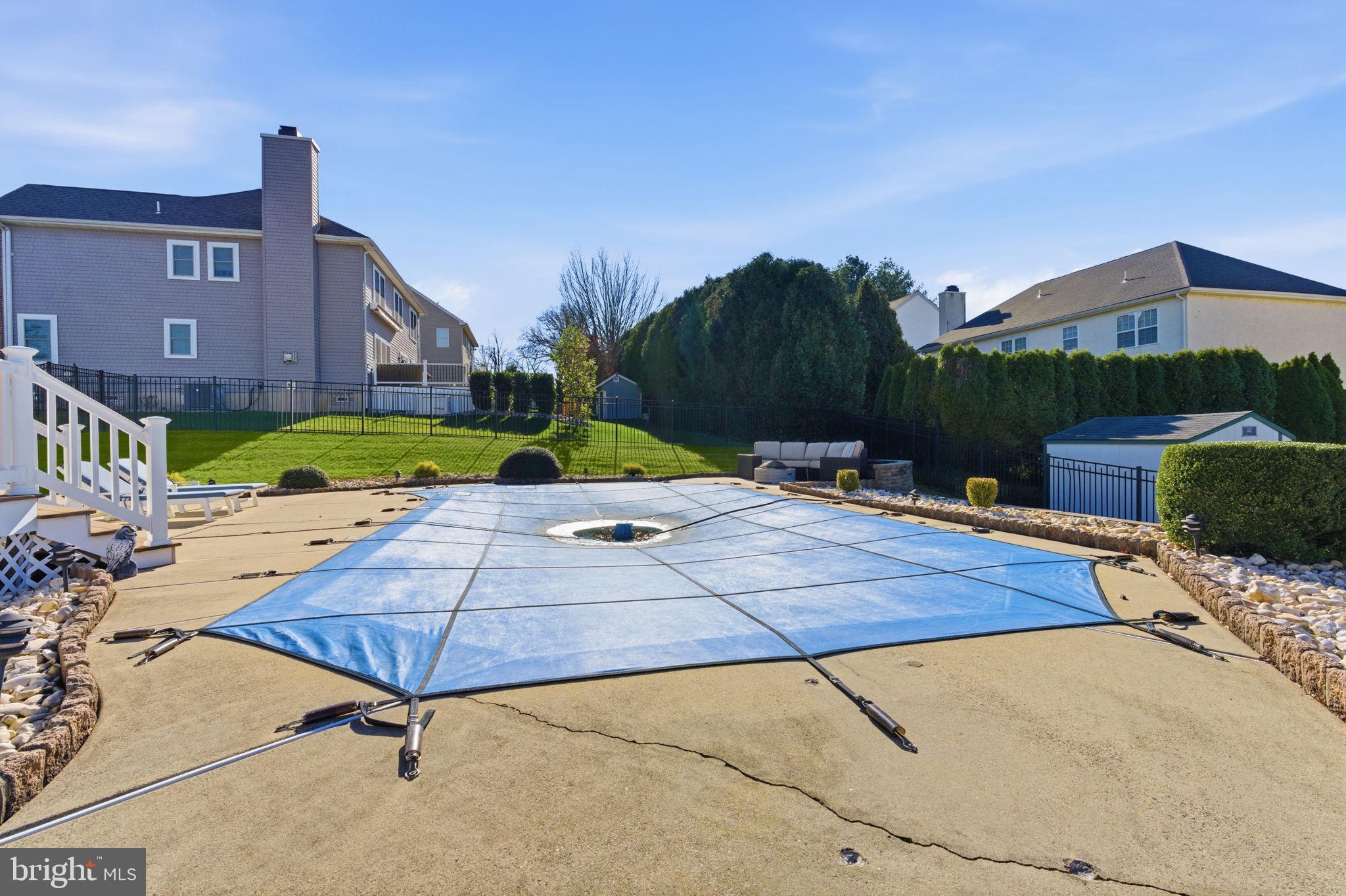 IDLEWOOD - Residential