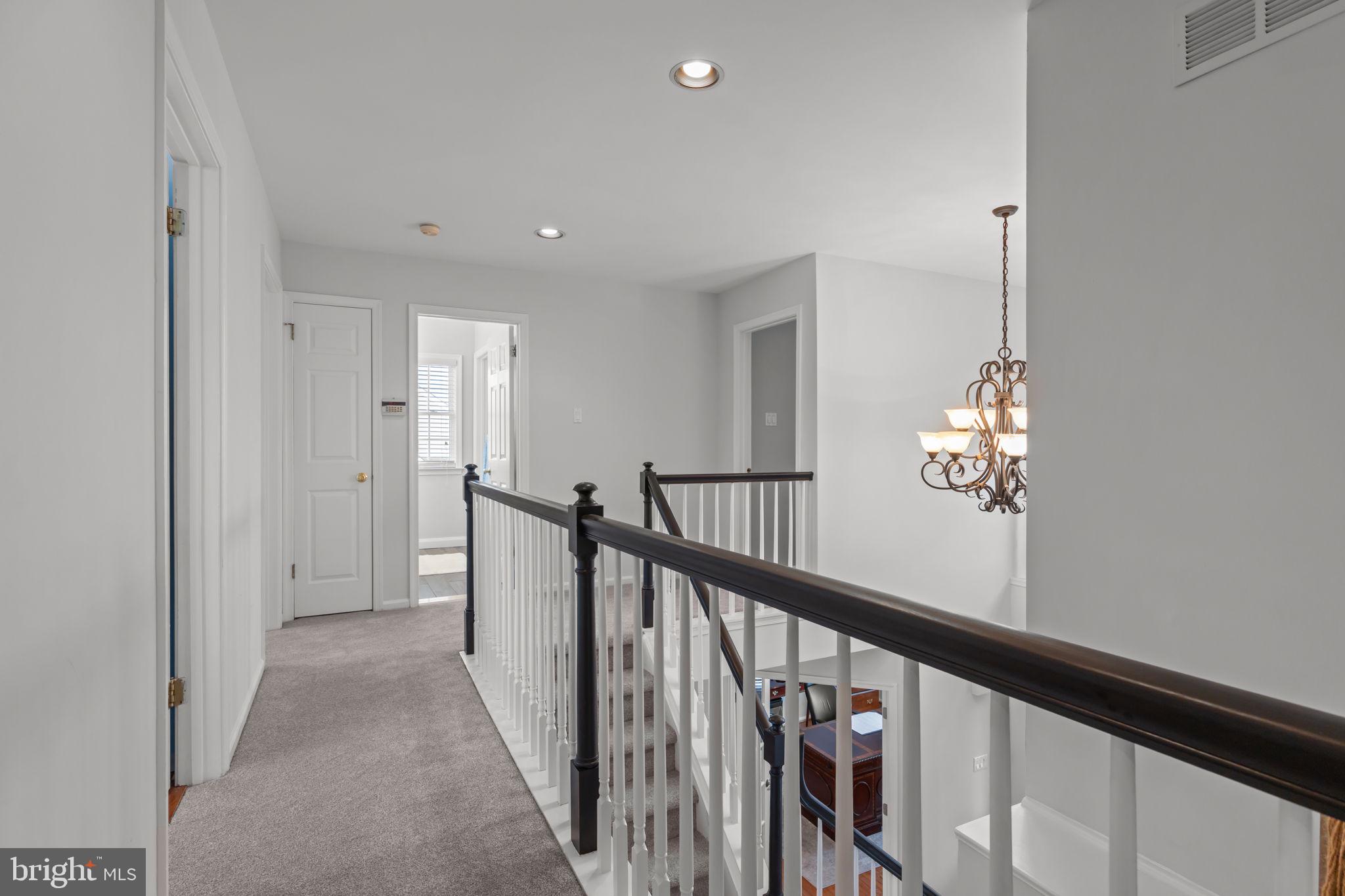 IDLEWOOD - Residential