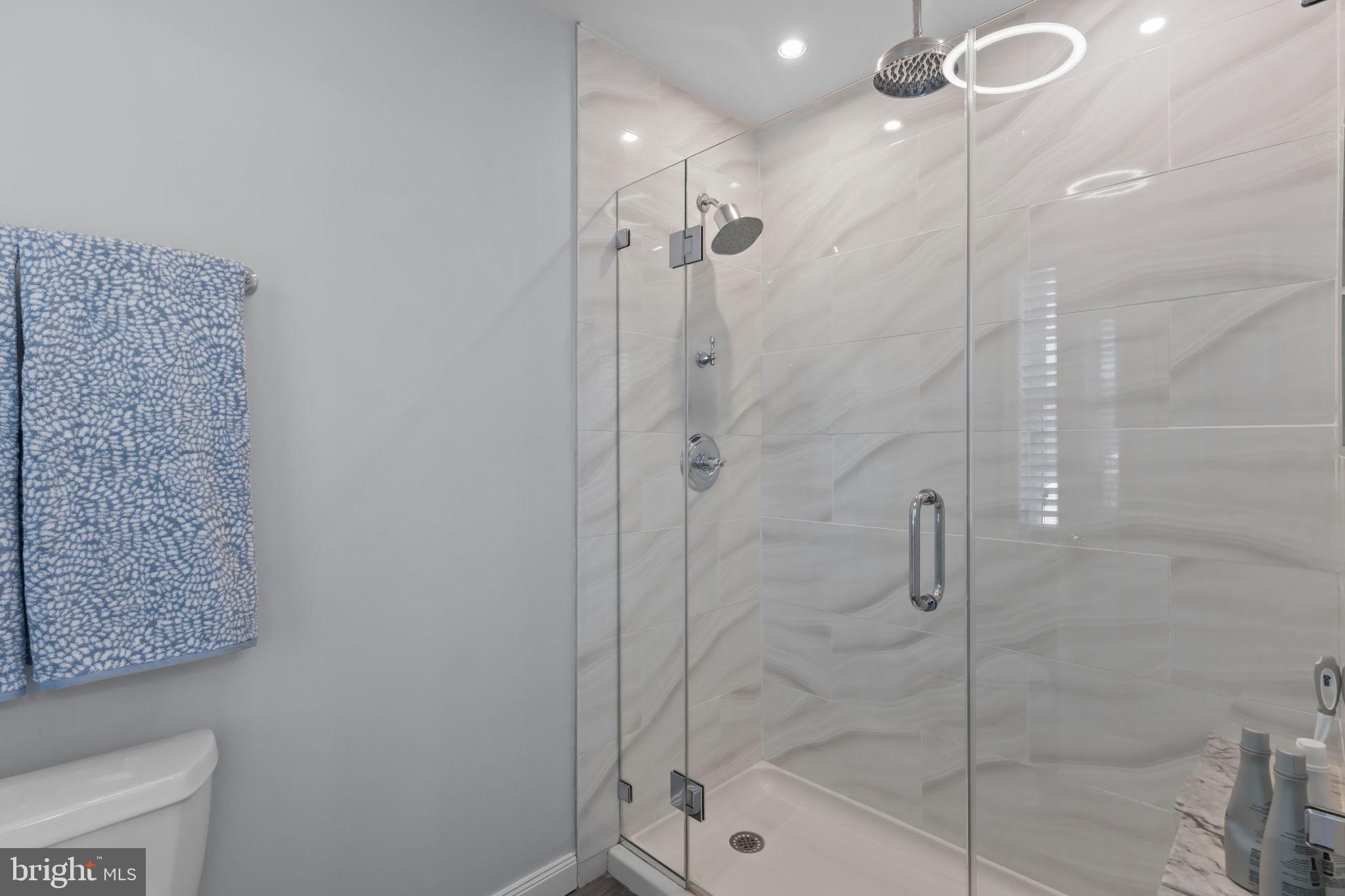 IDLEWOOD - Residential