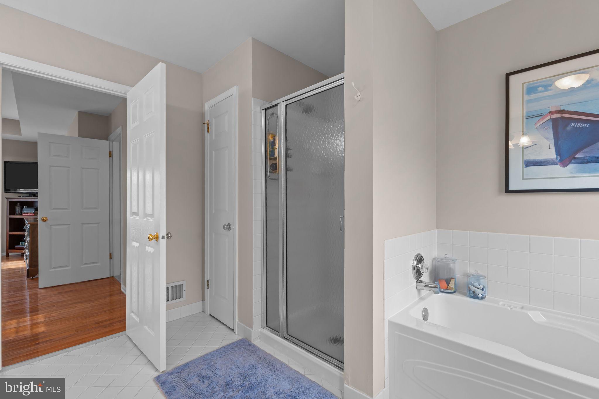 IDLEWOOD - Residential