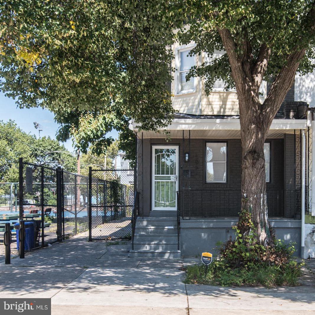 5065 PARRISH STREET