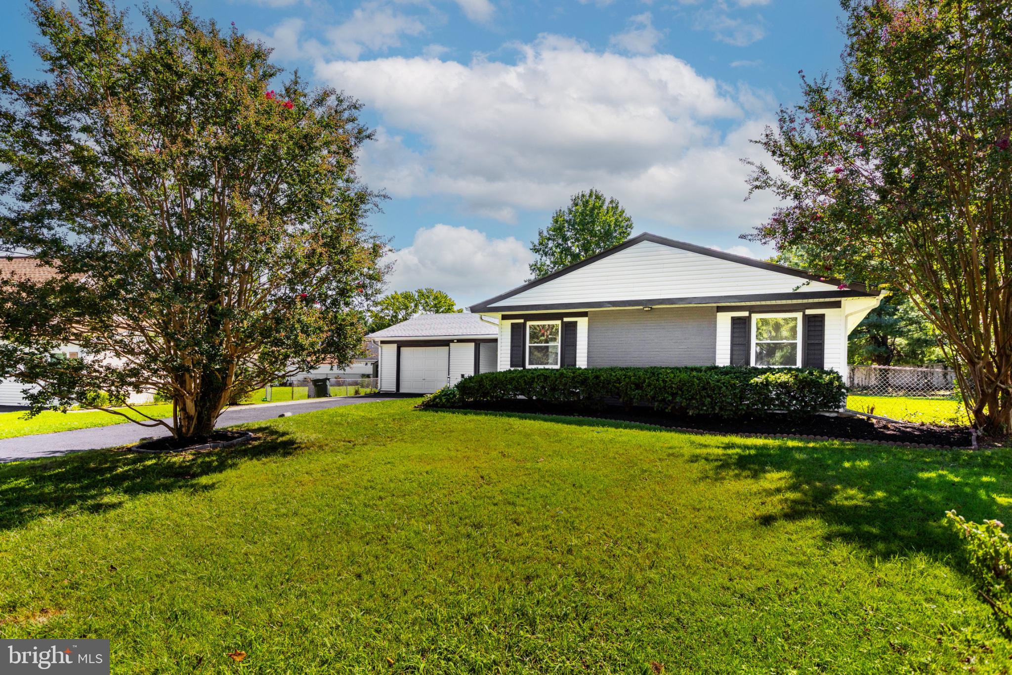 18 EDEN ROCK LANE