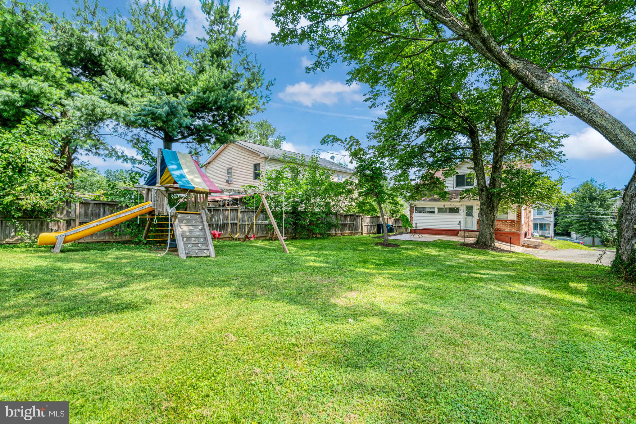 6437 HOLYOKE DRIVE