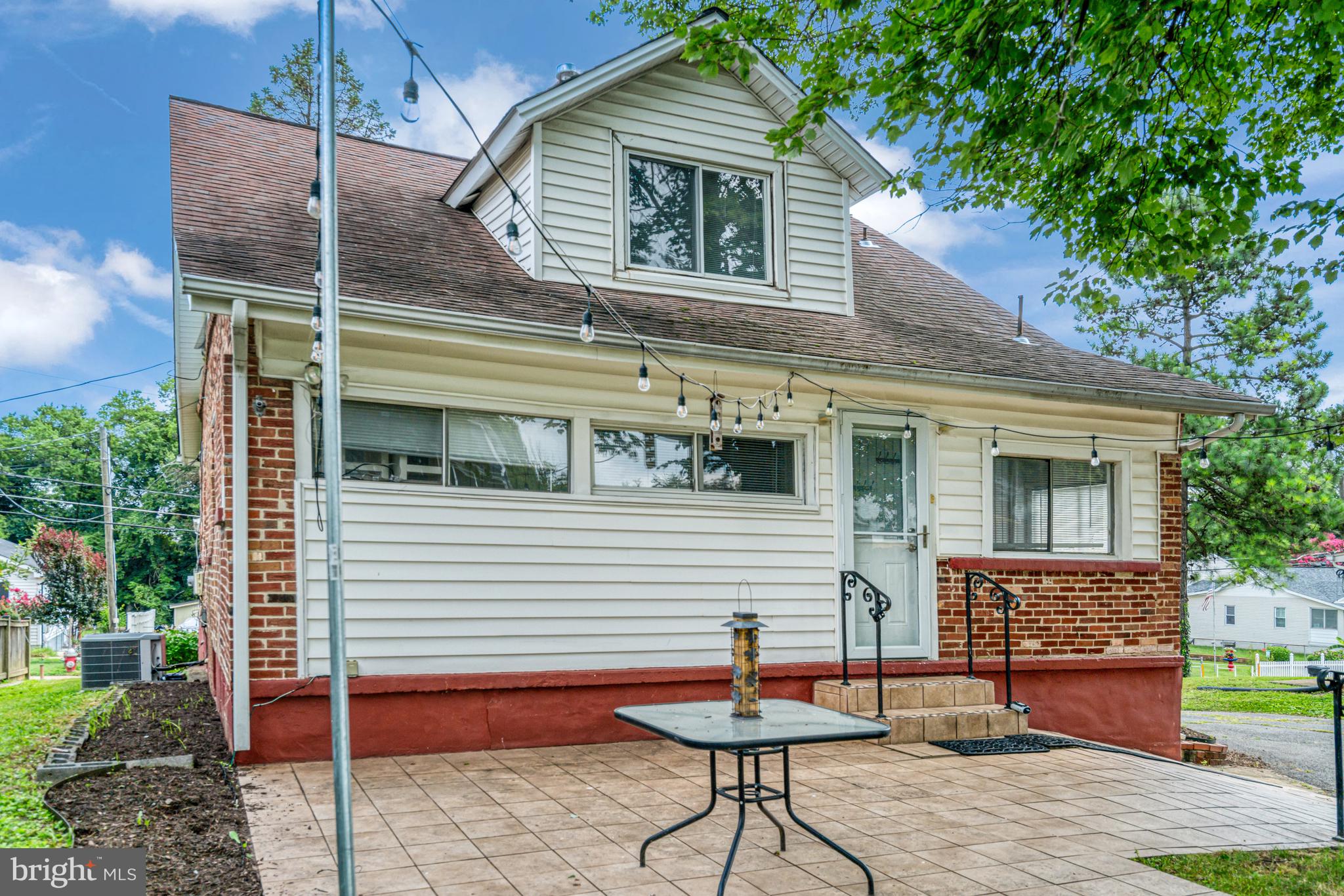 6437 HOLYOKE DRIVE