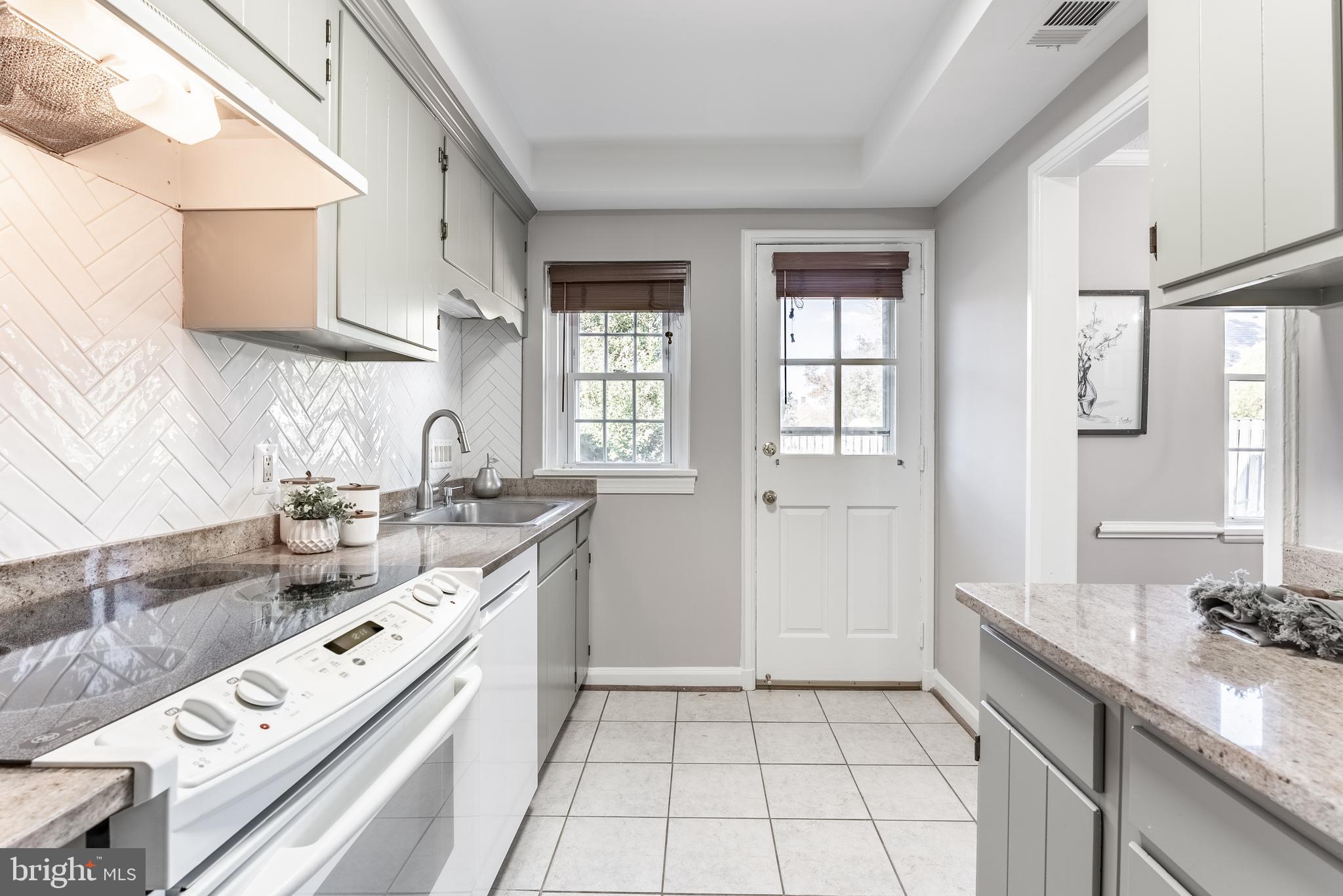 FAIRLINGTON GLEN - Residential