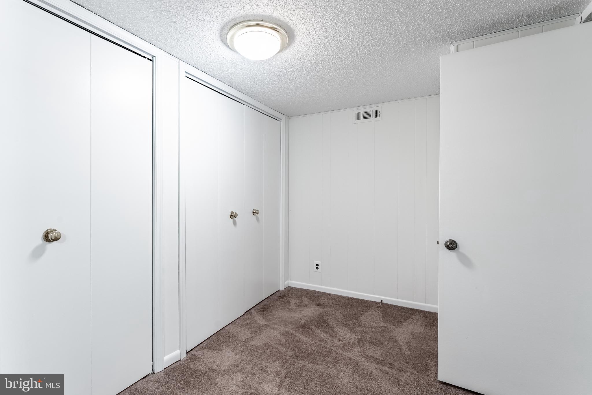 FAIRLINGTON GLEN - Residential