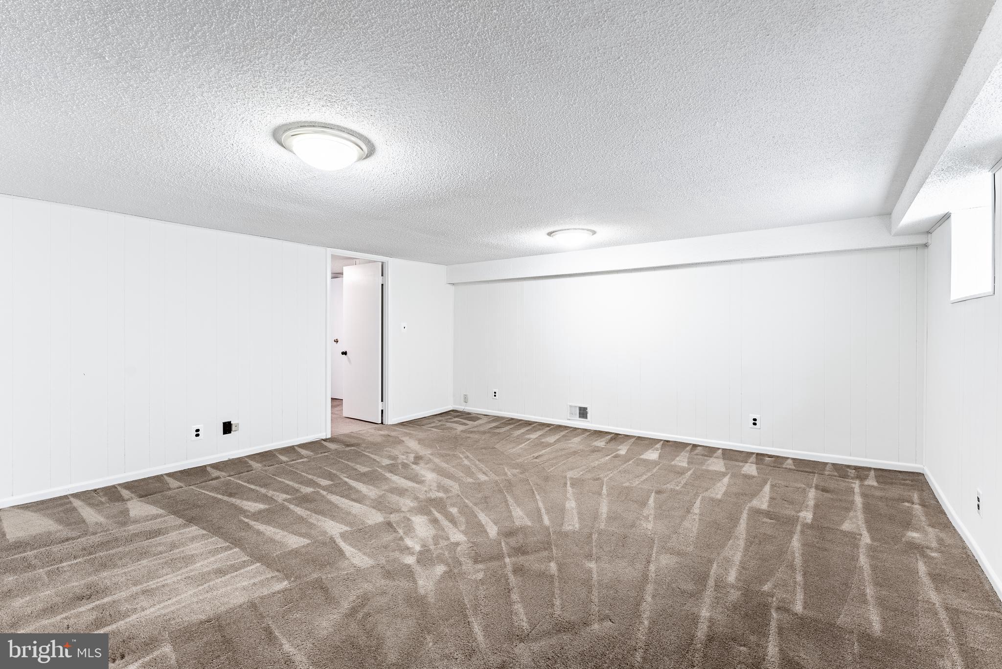 FAIRLINGTON GLEN - Residential