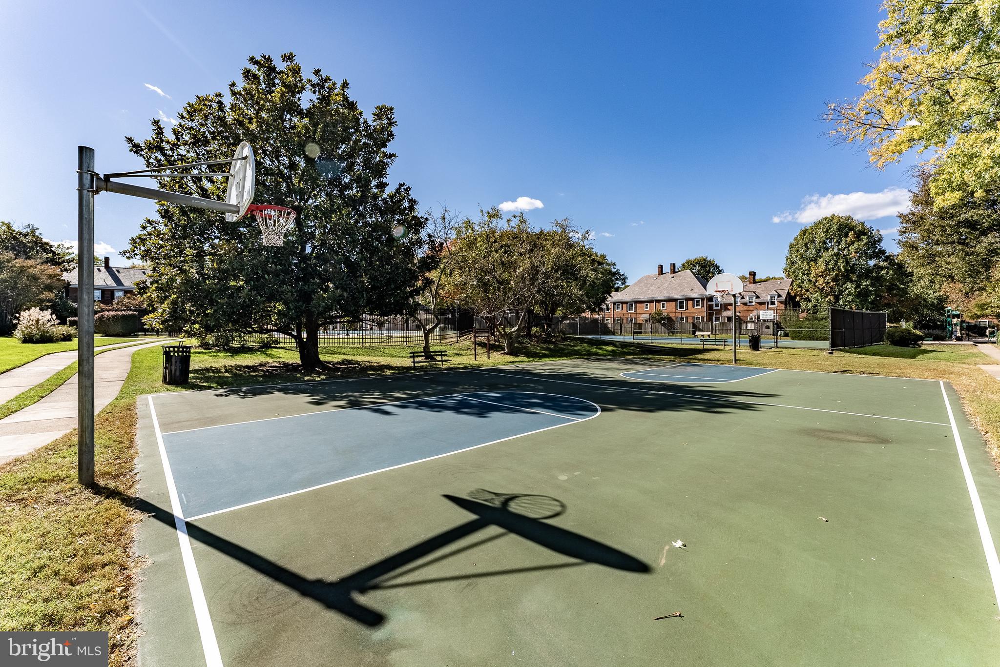 FAIRLINGTON GLEN - Residential