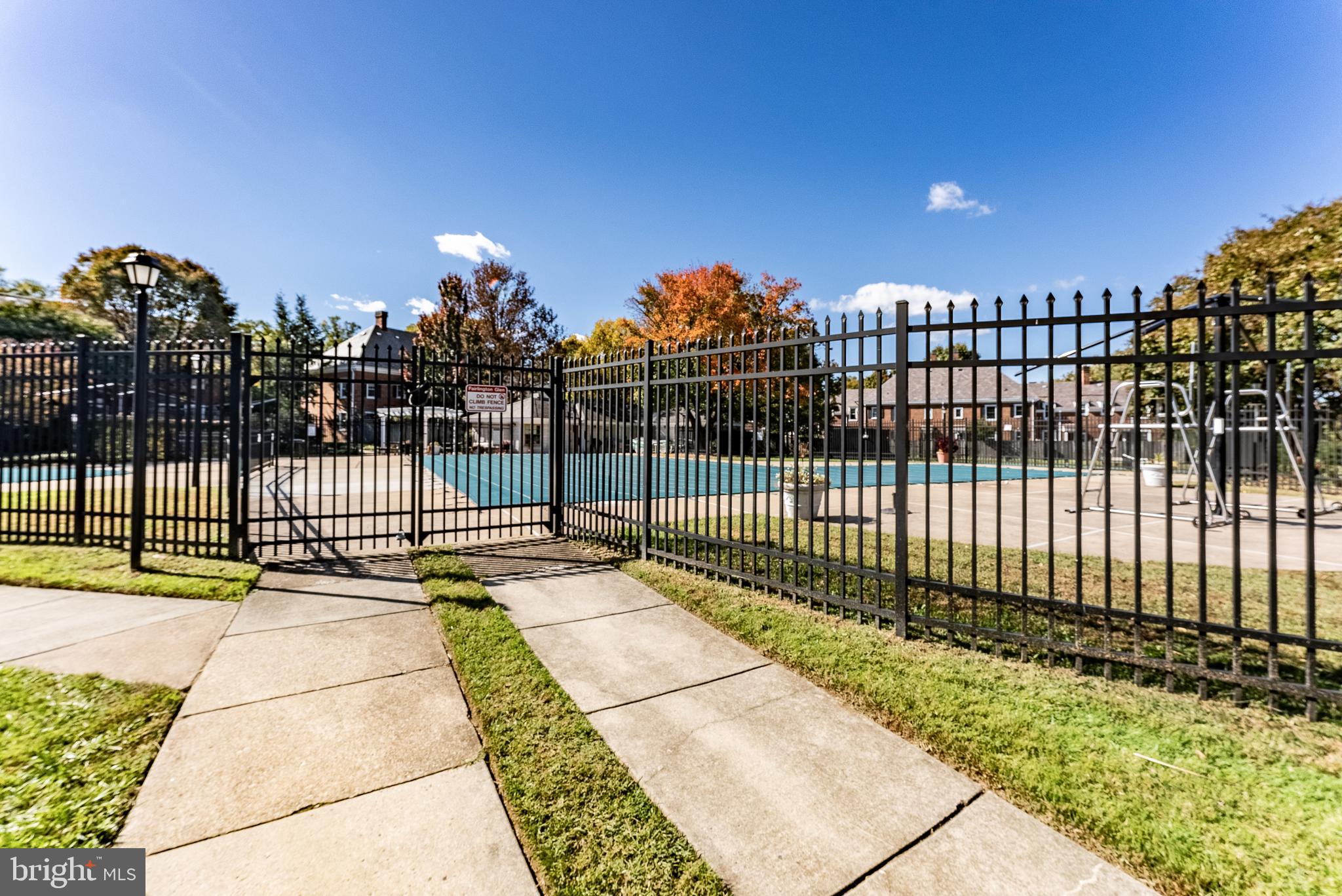 FAIRLINGTON GLEN - Residential